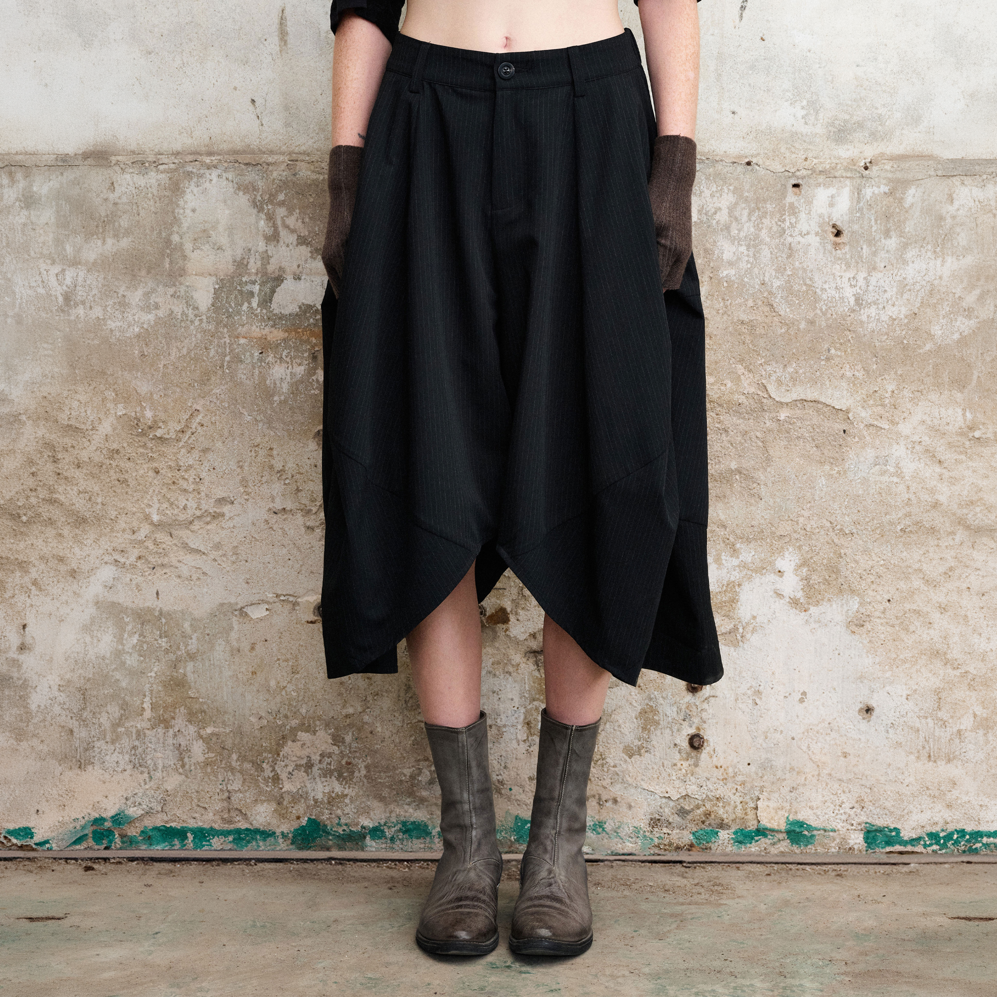 ILNya Nieternite Nifutur Pinstripe Balloon Skort Pants-Shorts-S (0)-Free Shipping Leatheretro