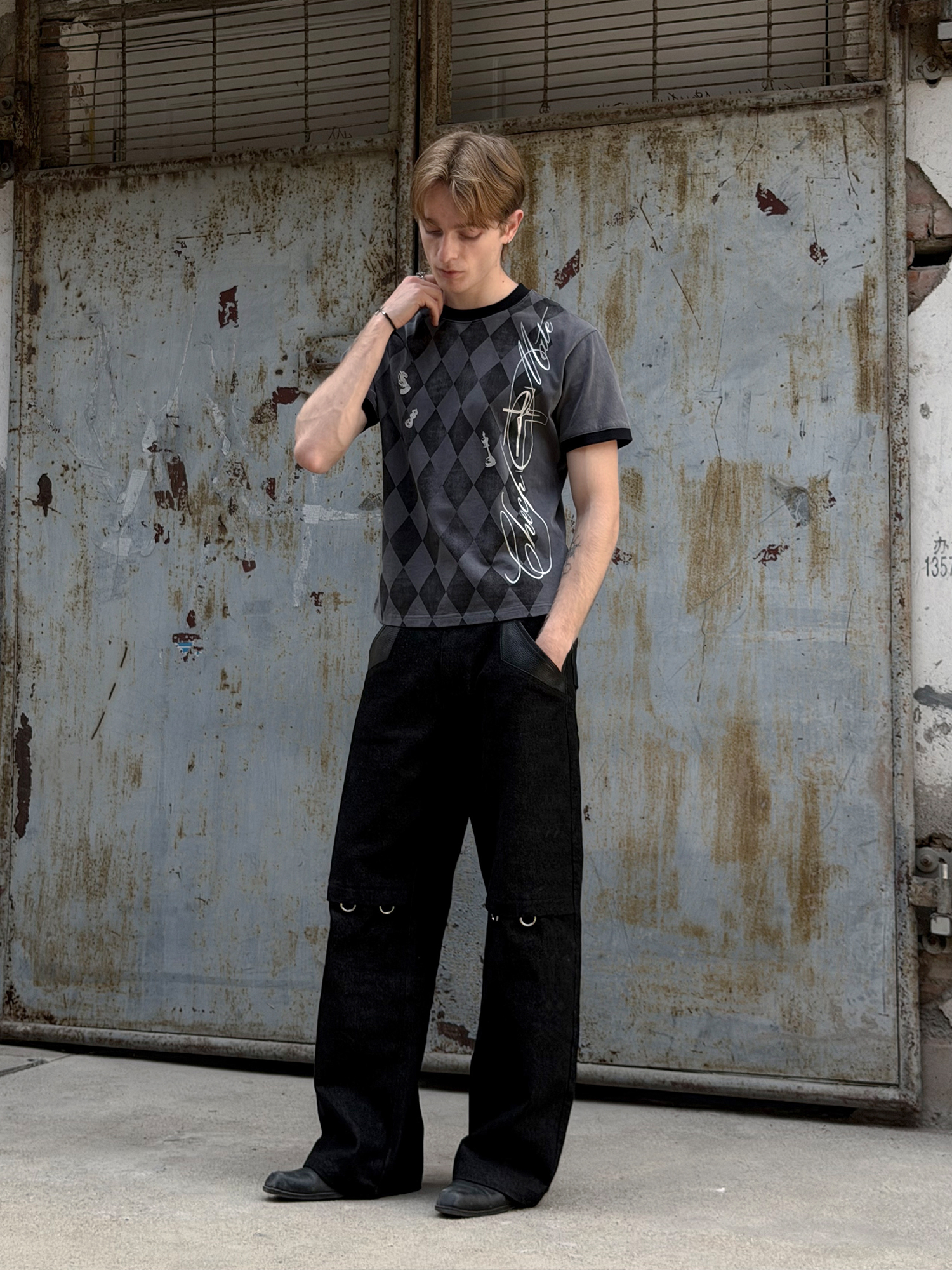 ESAIAS Washed Argyle Graphic T-Shirt-T Shirt-S-Free Shipping Leatheretro