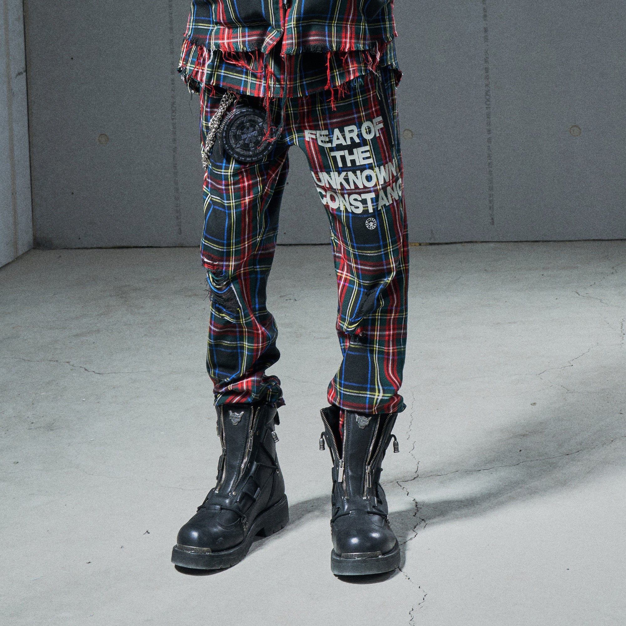 VENTUREK Distressed Zippered-Hem Slogan Slim Plaid Pants-Pants-S-Free Shipping Leatheretro