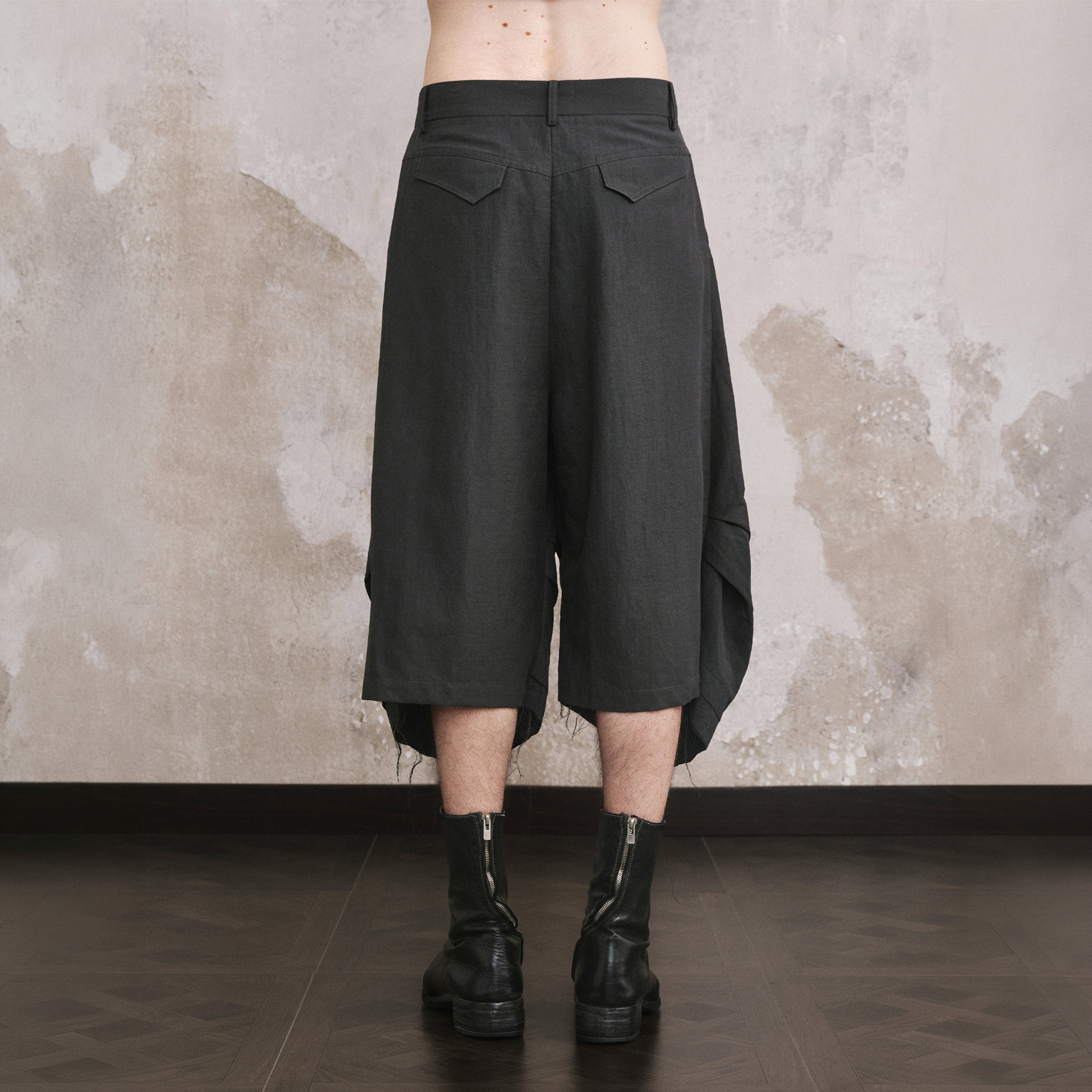 ILNya Nieternite Nifutur Pleated Raw Edge Curved Shorts-Shorts-S (0) / 28"-Free Shipping Leatheretro