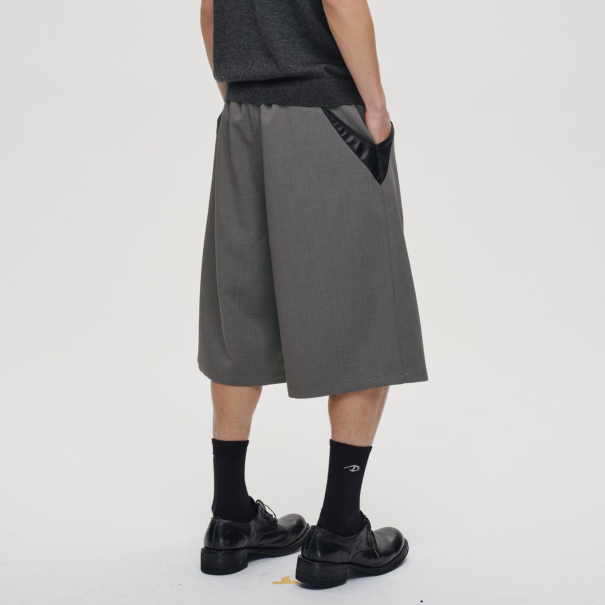 CATSSTAC Pleated Belted Wide-Leg Shorts-Shorts-M-Gray-Free Shipping Leatheretro