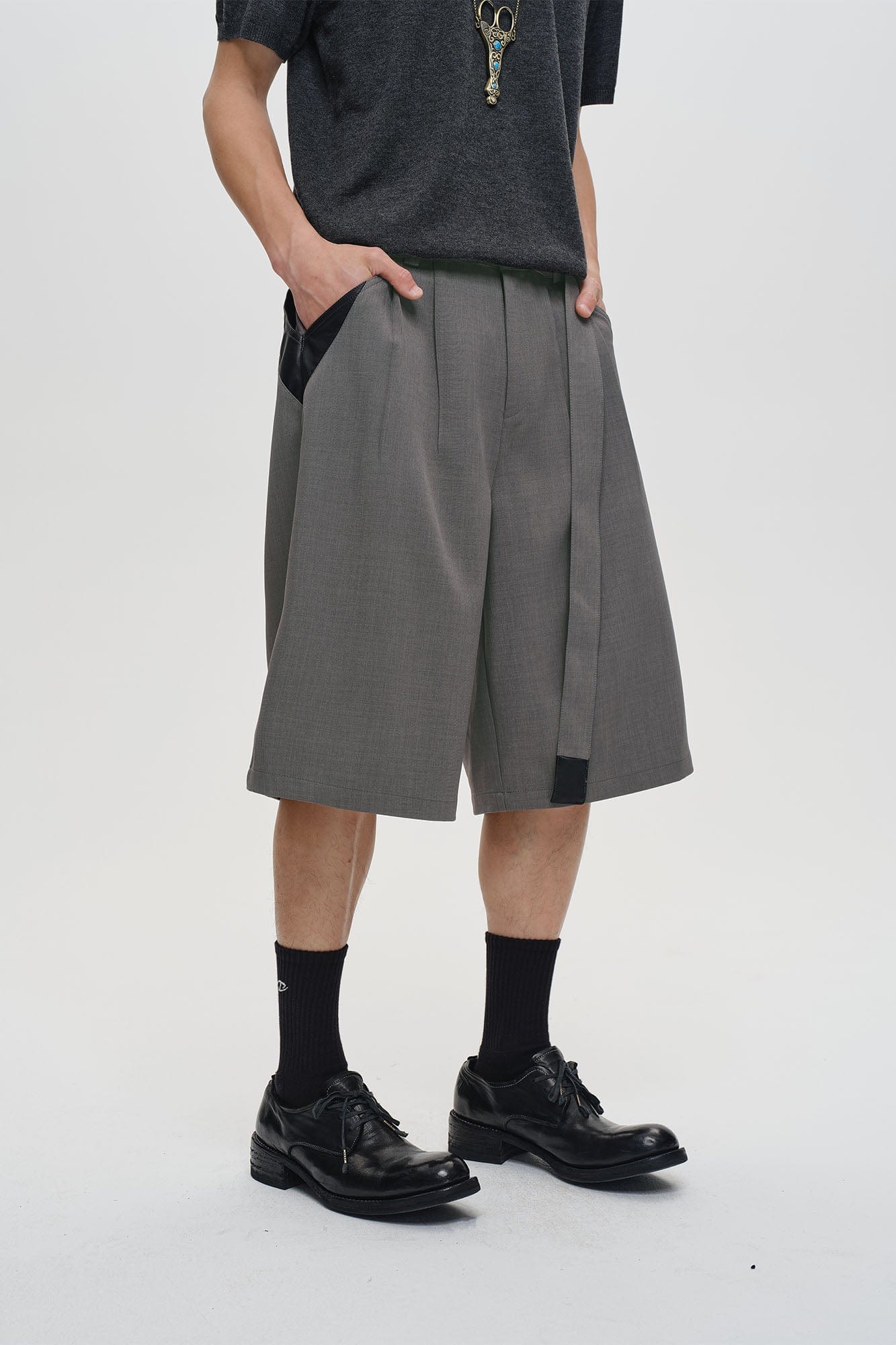 CATSSTAC Pleated Belted Wide-Leg Shorts-Shorts-M-Gray-Free Shipping Leatheretro