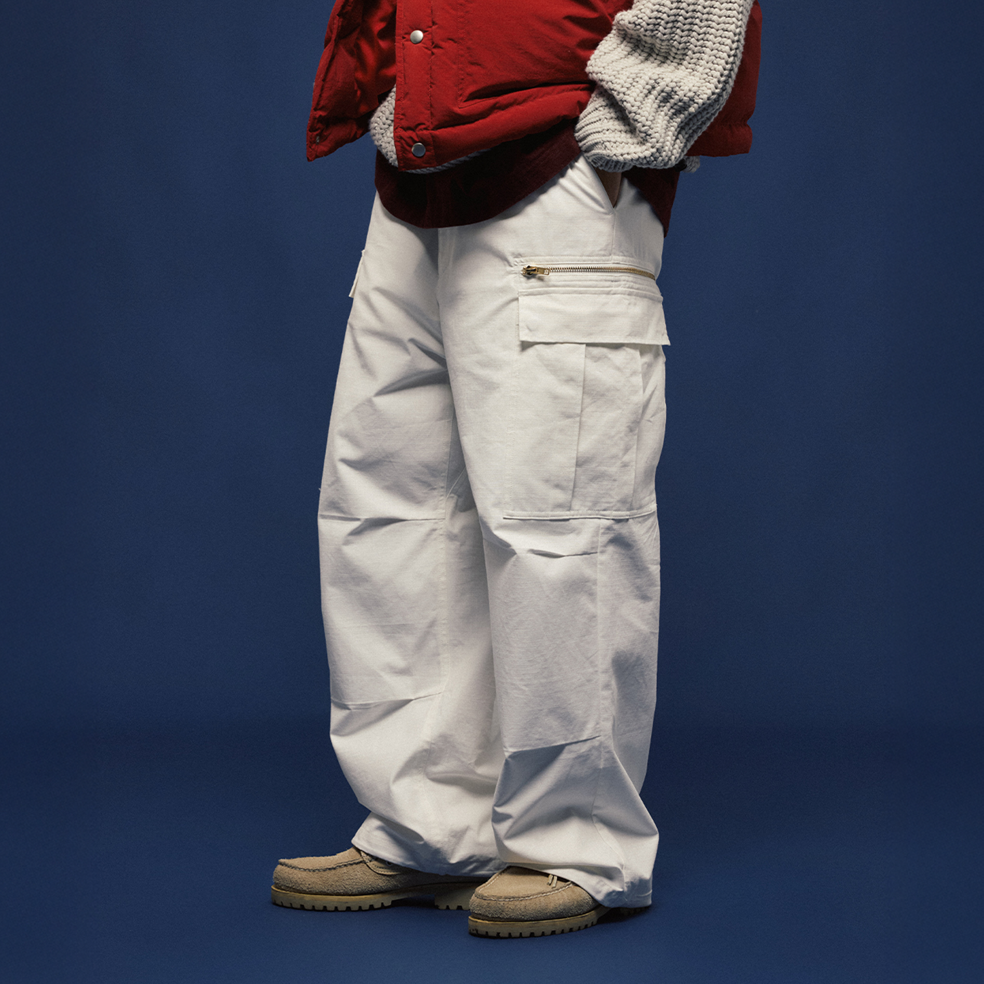 BANANA CLUB Multi-Pockey Pleated-Knee Cargo Pants