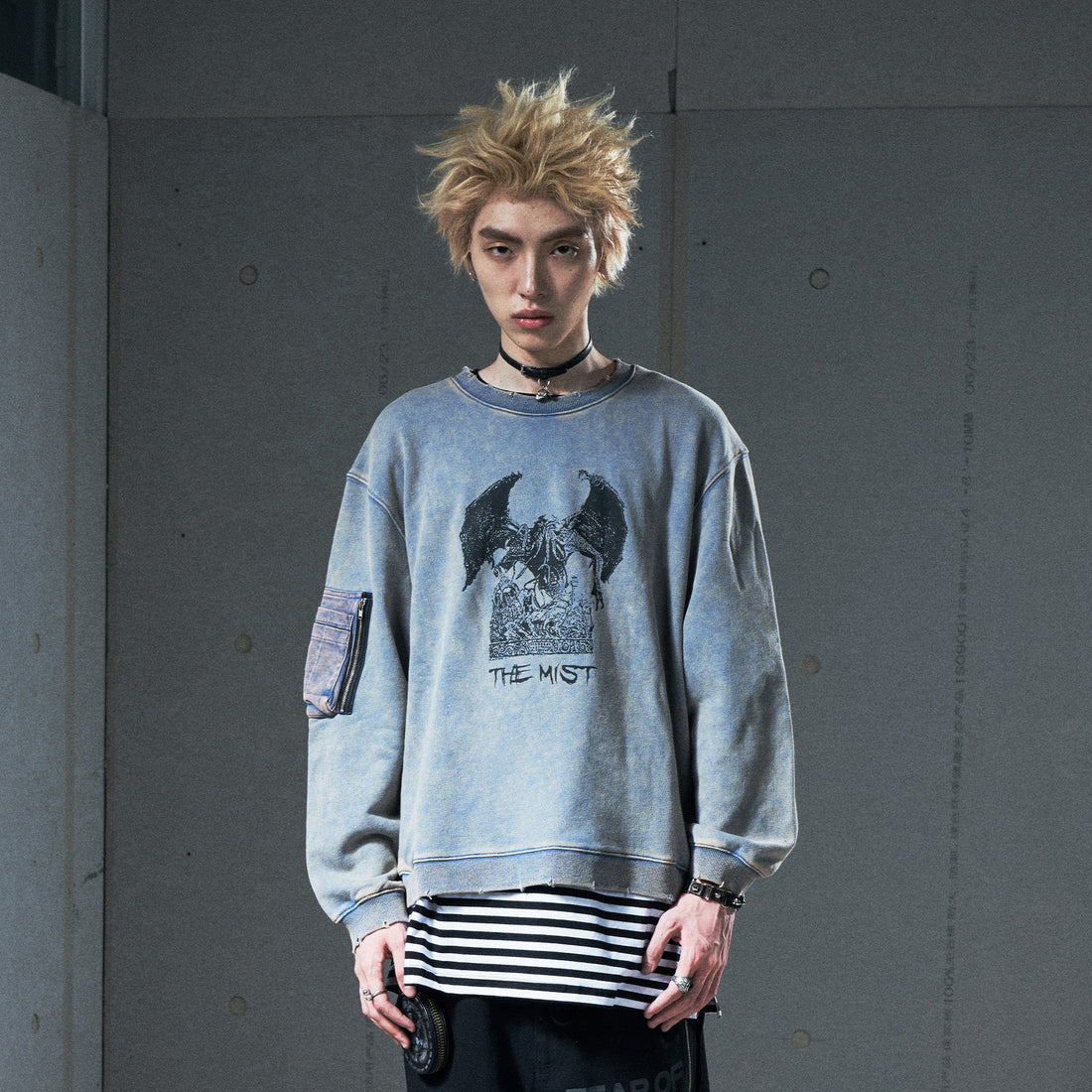 VENTUREK Washed Graphic Frayed Hem Sweatshirt-Sweatshirt-S-Free Shipping Leatheretro