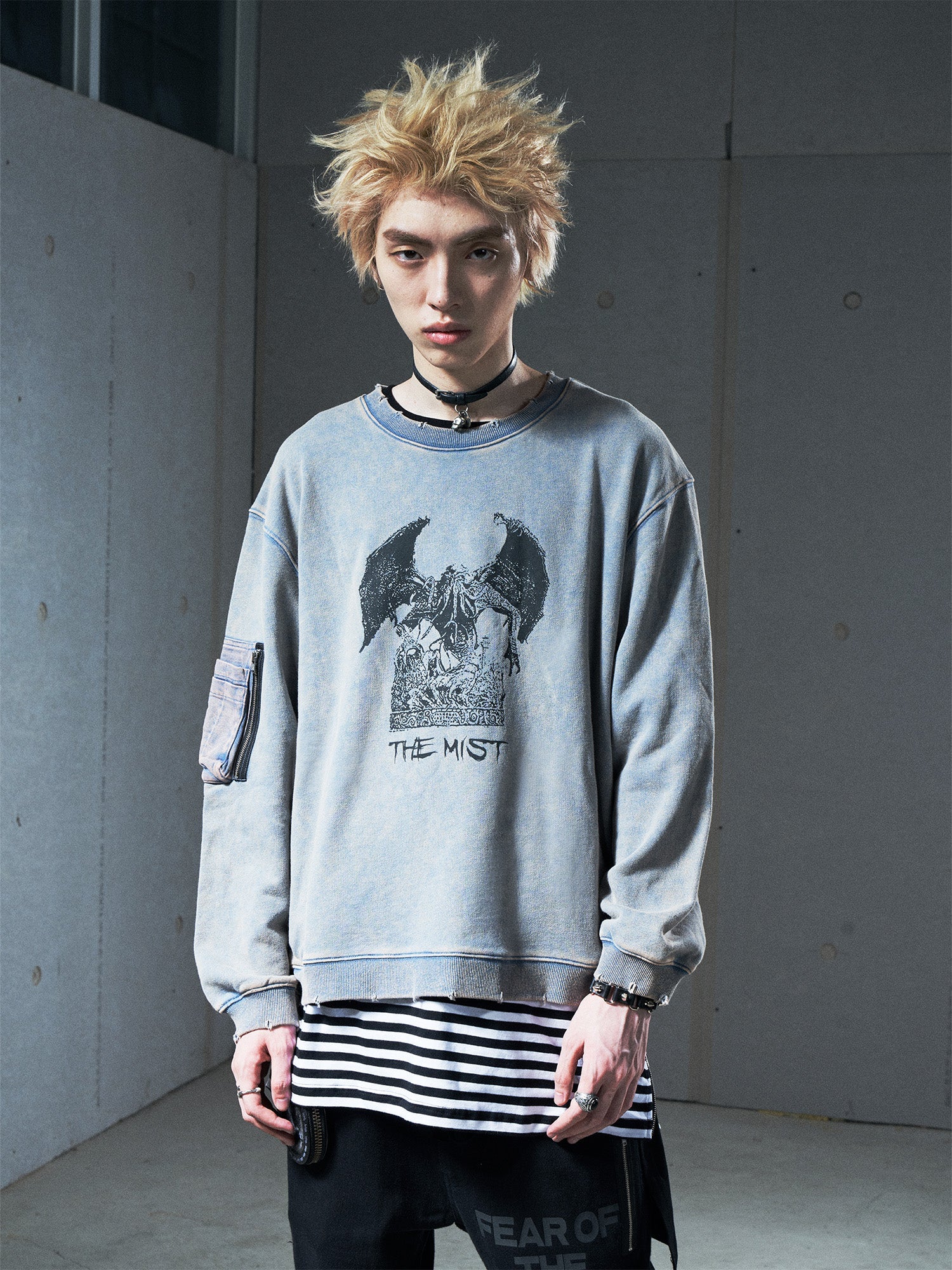 VENTUREK Washed Graphic Frayed Hem Sweatshirt-Sweatshirt-S-Free Shipping Leatheretro