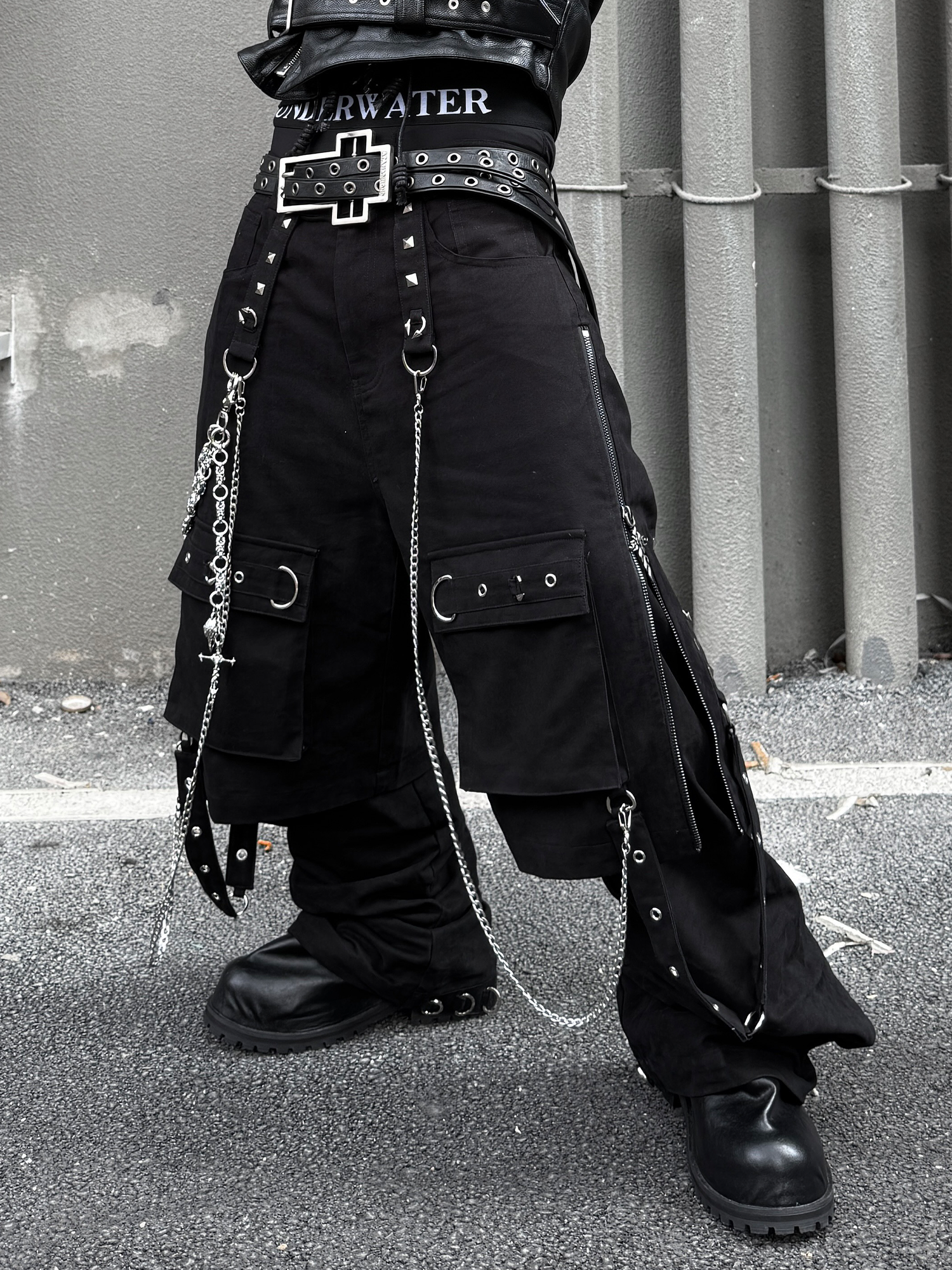 TH4SWE Punk Chain-Strap Cargo Pants-Pants-XS-Free Shipping Leatheretro