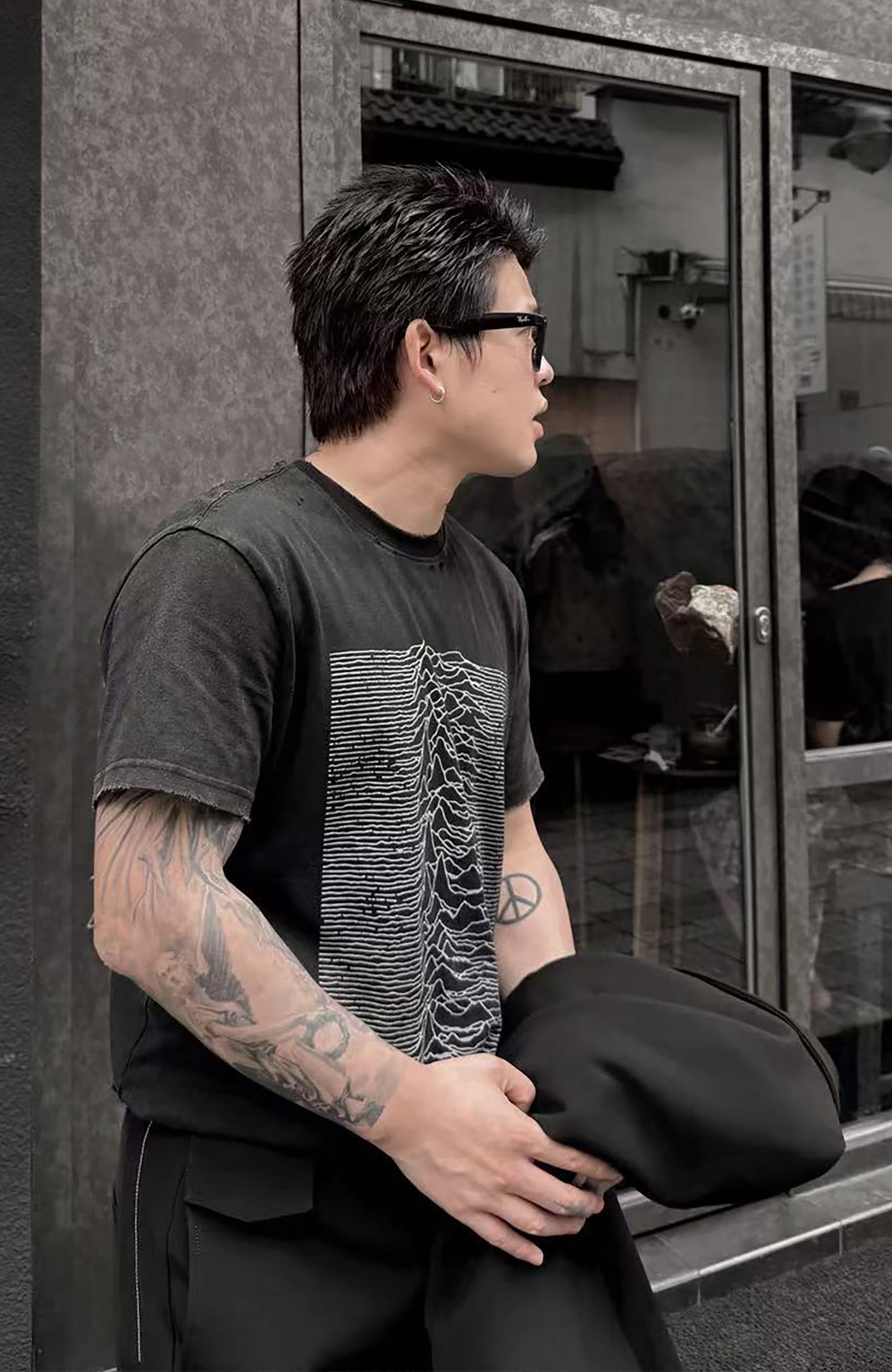 UNDERWATER Pulse Graphic Washed Tee-T Shirt-S-Free Shipping Leatheretro