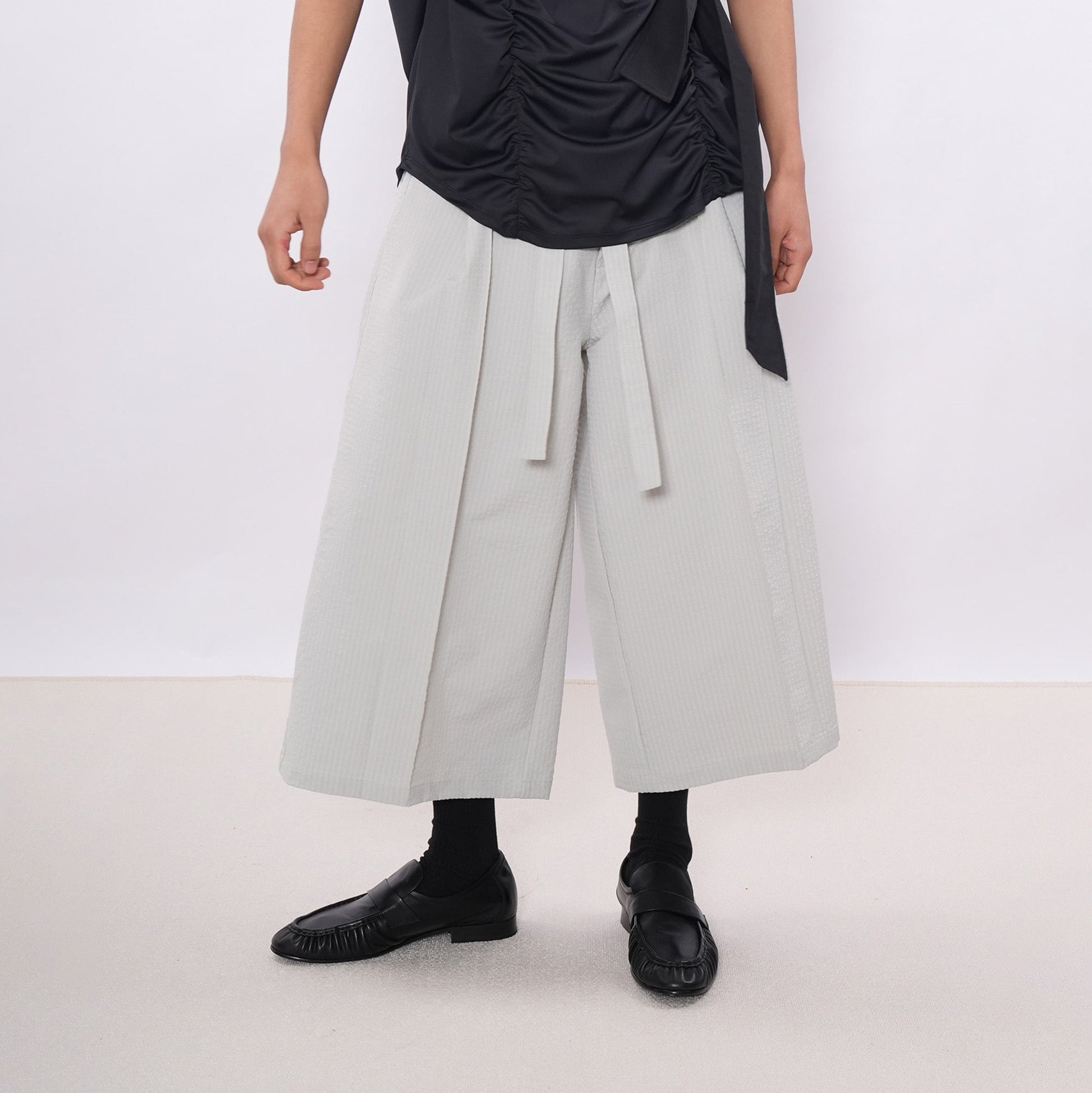 7440 37 1 Bubble-Texture Pleated Cropped Pants-Pants-S (Preorder)-Gray-Free Shipping Leatheretro