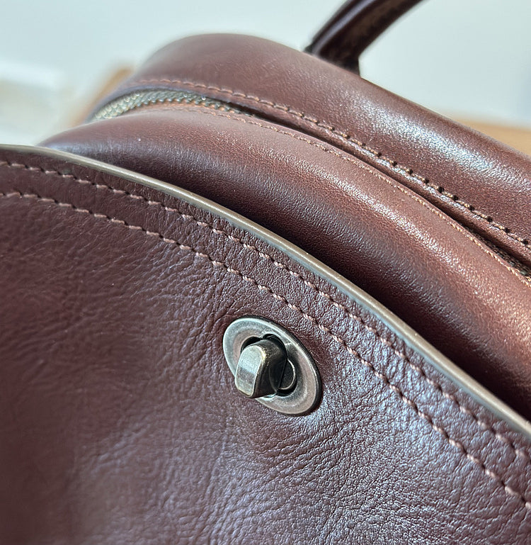 Genuine Top-Grain Leather Backpack – Stylish & Spacious Travel-Warm brown-Free Shipping Leatheretro