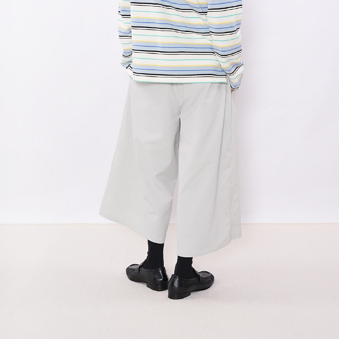 7440 37 1 Bubble-Texture Pleated Cropped Pants-Pants-S (Preorder)-Gray-Free Shipping Leatheretro