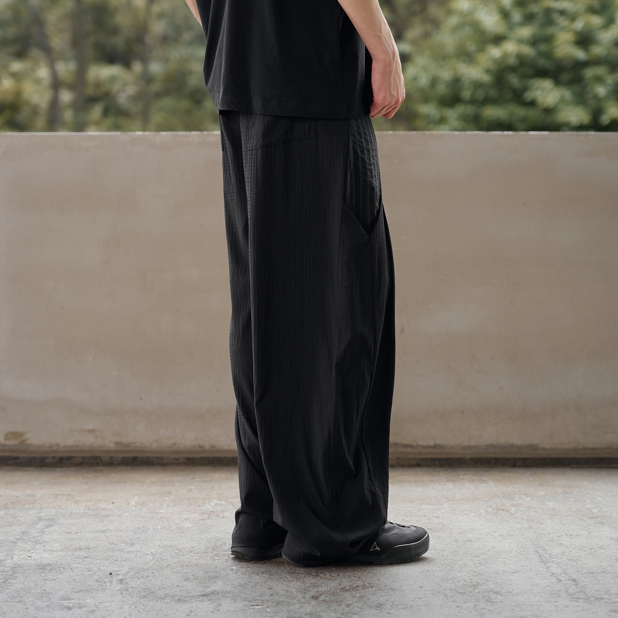 MOITIEDEPETALE Seersucker Curved Pleated Trousers-Pants-XS-Free Shipping Leatheretro