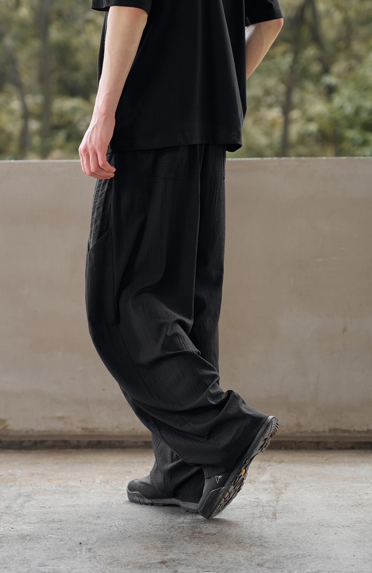 MOITIEDEPETALE Seersucker Curved Pleated Trousers-Pants-XS-Free Shipping Leatheretro
