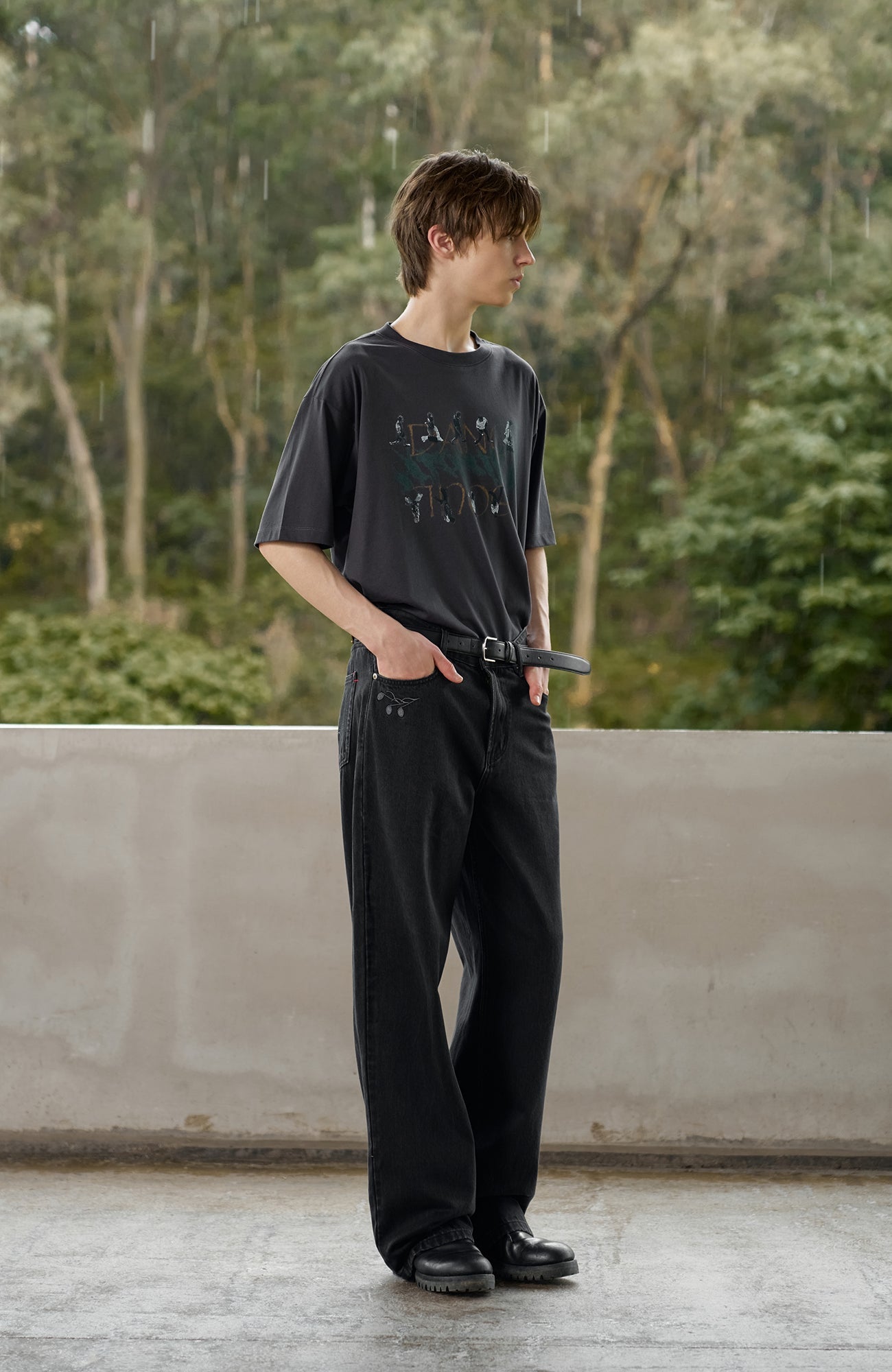 MOITIEDEPETALE Music Note Embroidered Straight-Leg Jeans-Jeans-S-Red Embroidery-Free Shipping Leatheretro