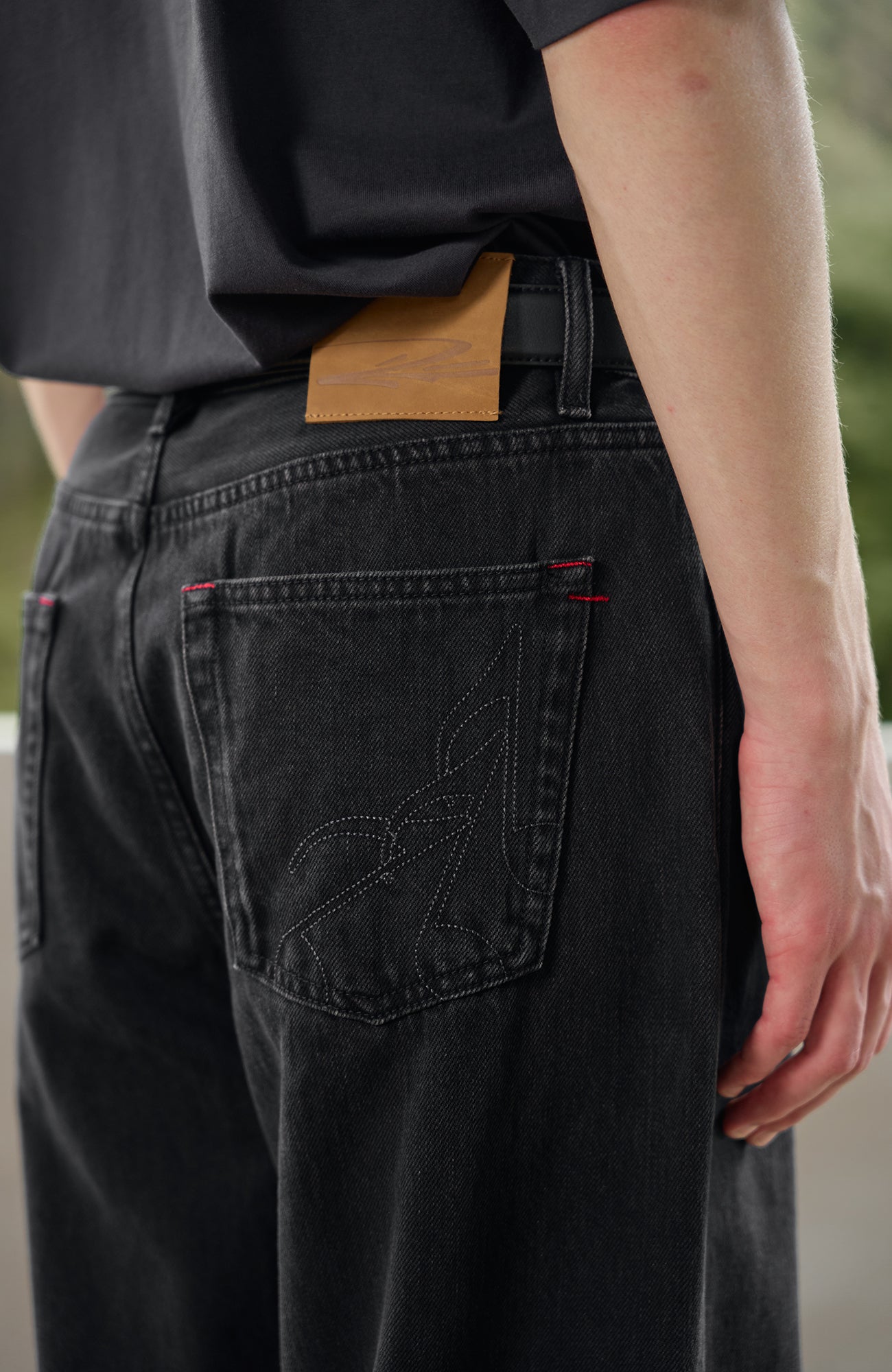 MOITIEDEPETALE Music Note Embroidered Straight-Leg Jeans-Jeans-S-Red Embroidery-Free Shipping Leatheretro