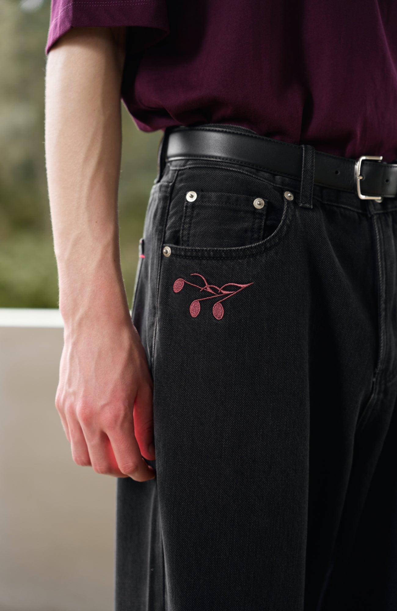 MOITIEDEPETALE Music Note Embroidered Straight-Leg Jeans-Jeans-S-Red Embroidery-Free Shipping Leatheretro