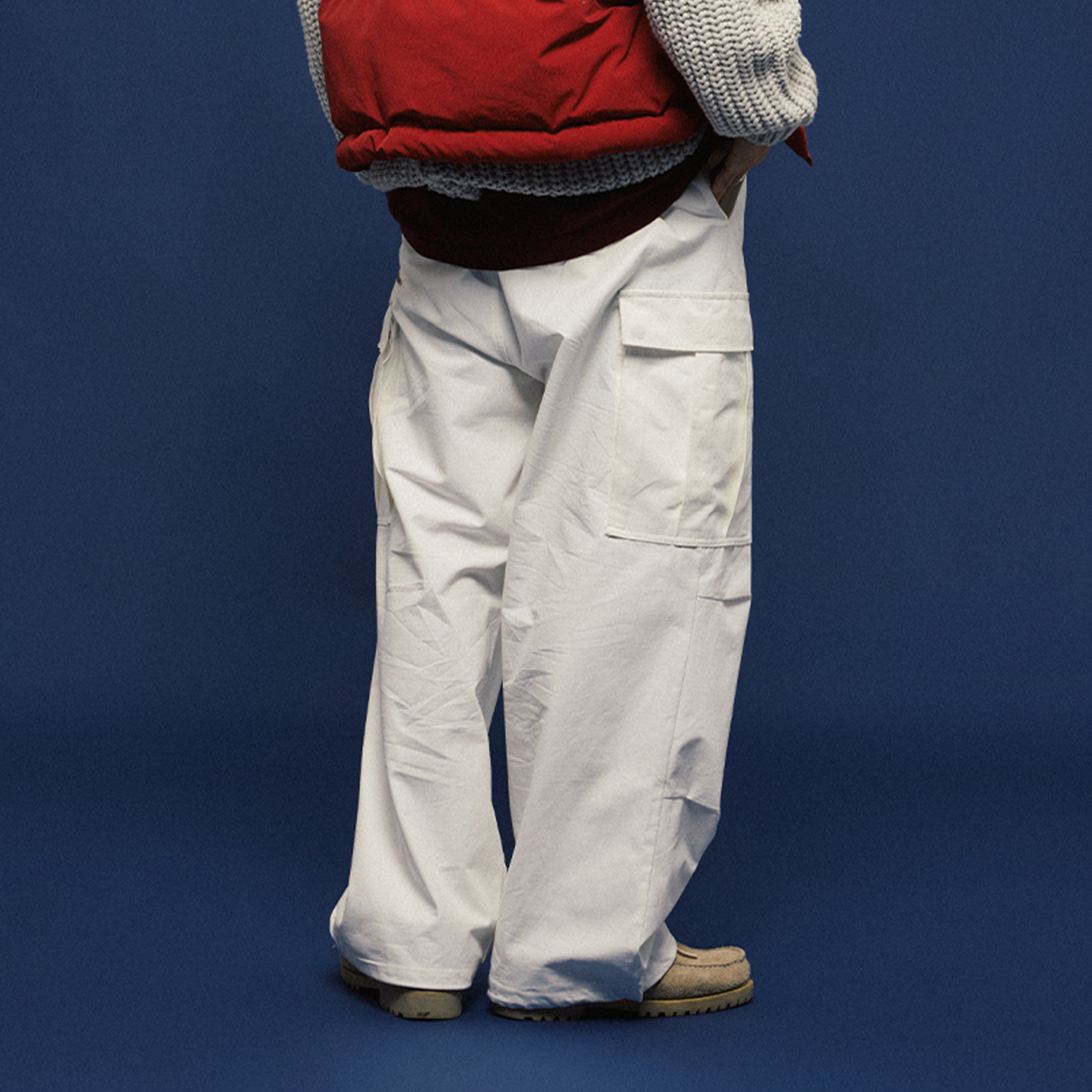 BANANA CLUB Multi-Pockey Pleated-Knee Cargo Pants