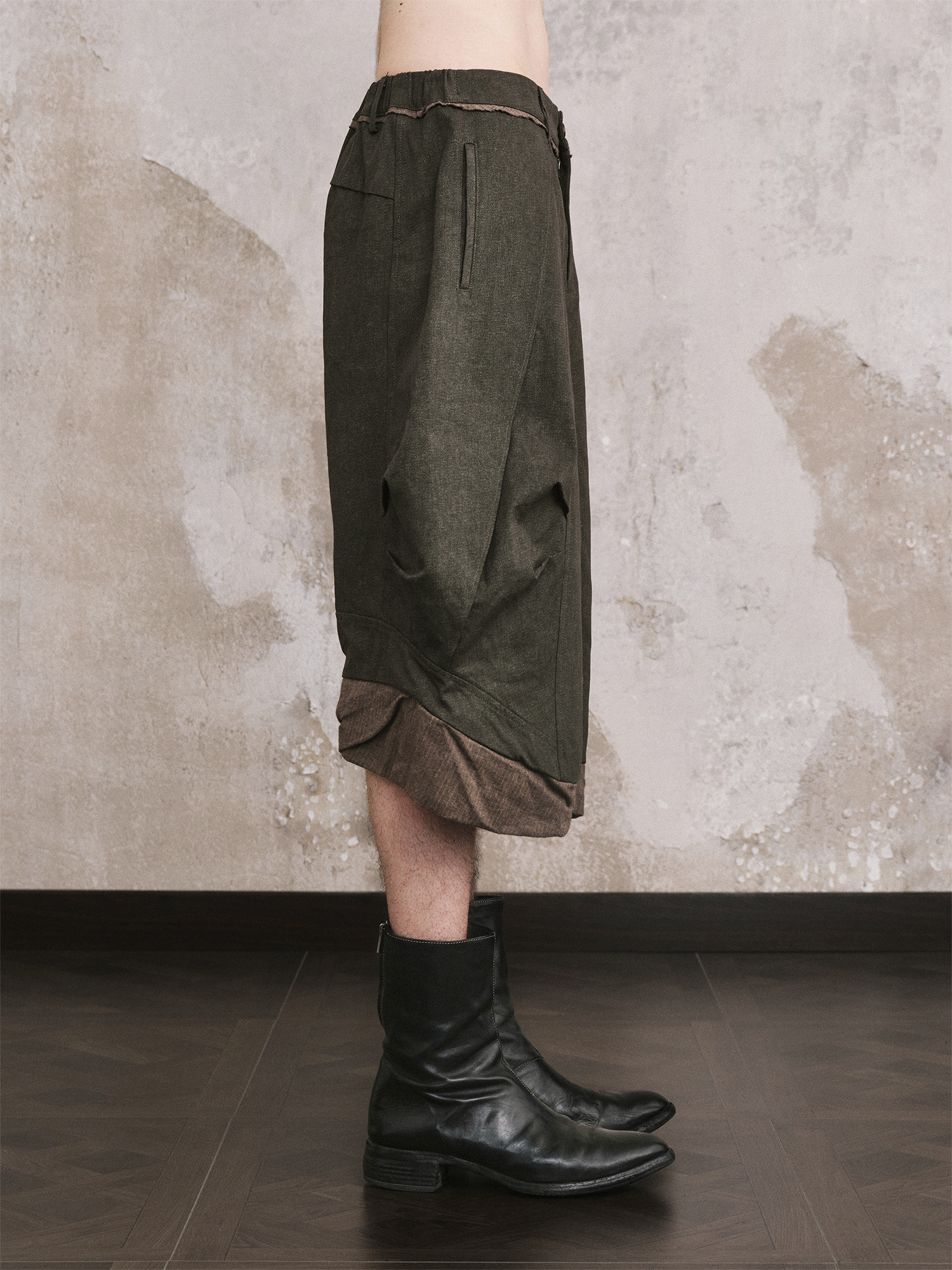 ILNya Nieternite Nifutur Crinkled Curved Cropped Pants Dark Green-Shorts-S (0) / 27-33"-Free Shipping Leatheretro