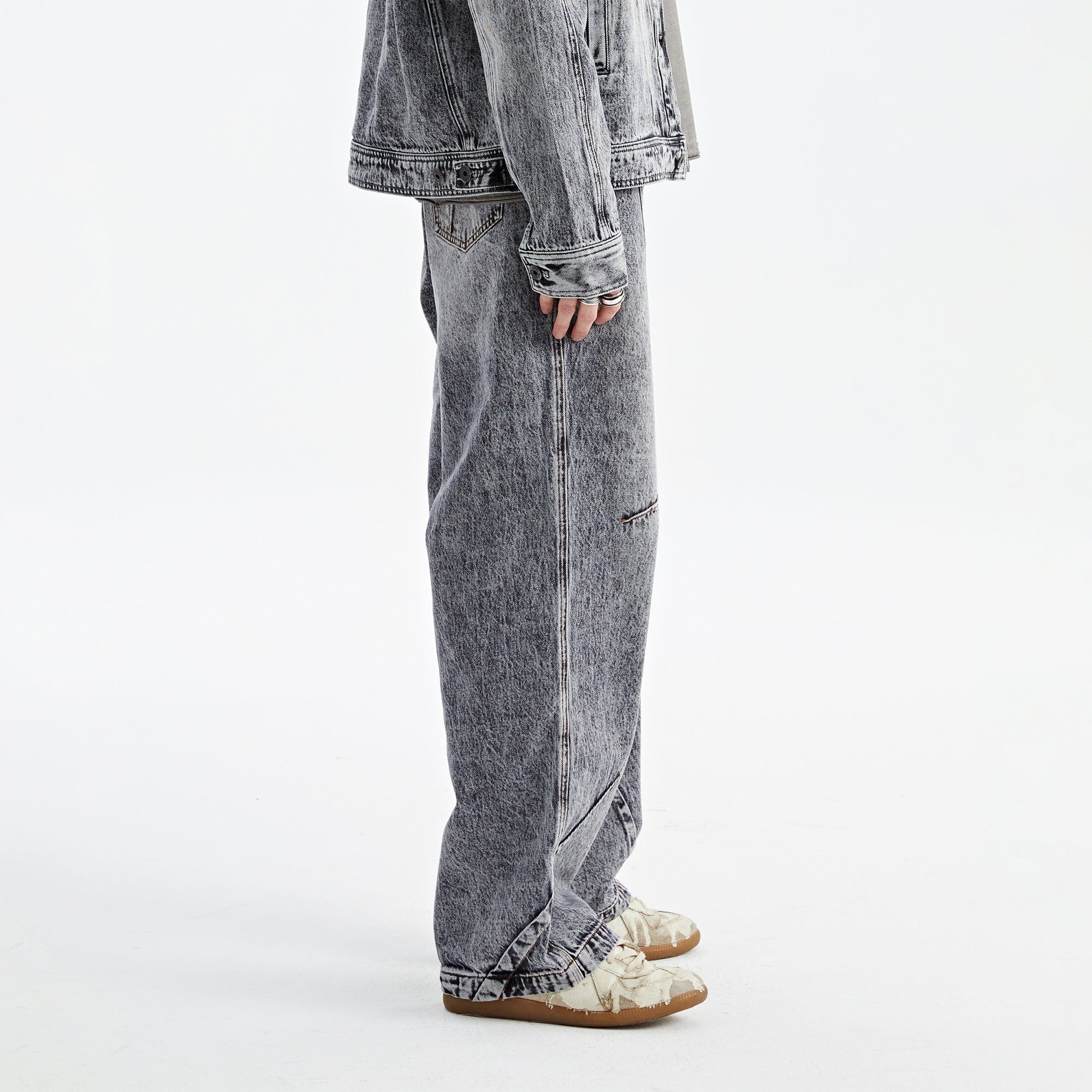 ORGANIC EMOTION Deconstructed Washed Jeans-Jeans-XS-White-Free Shipping Leatheretro