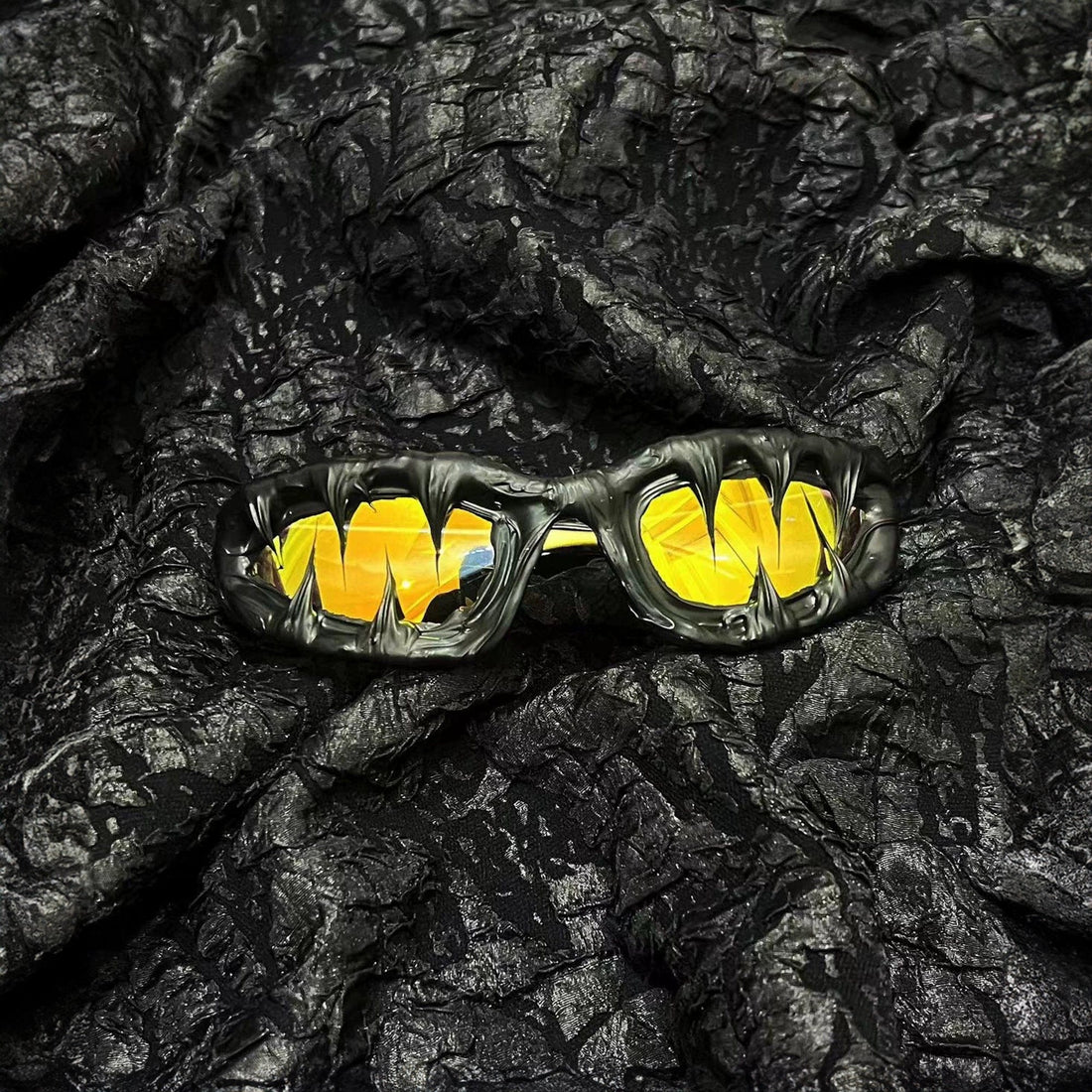 Pi0neeR Venom Melt Dripped Resin Sunglasses-Sunglasses-One size-Red-Free Shipping Leatheretro