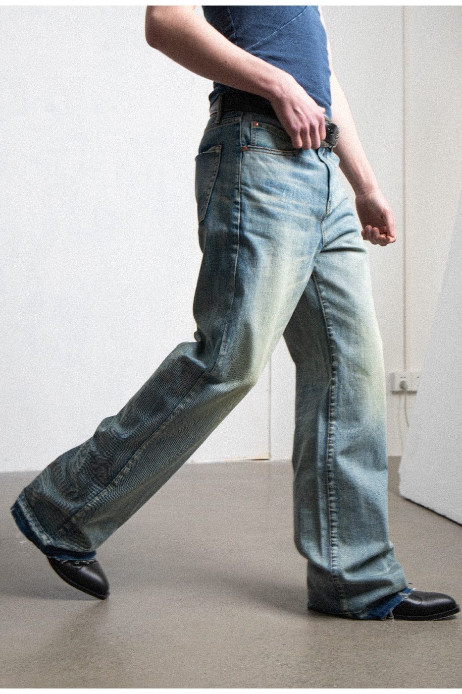 LEONSENSE Raw Edge Washed Flared Jeans-Jeans-S-Free Shipping Leatheretro