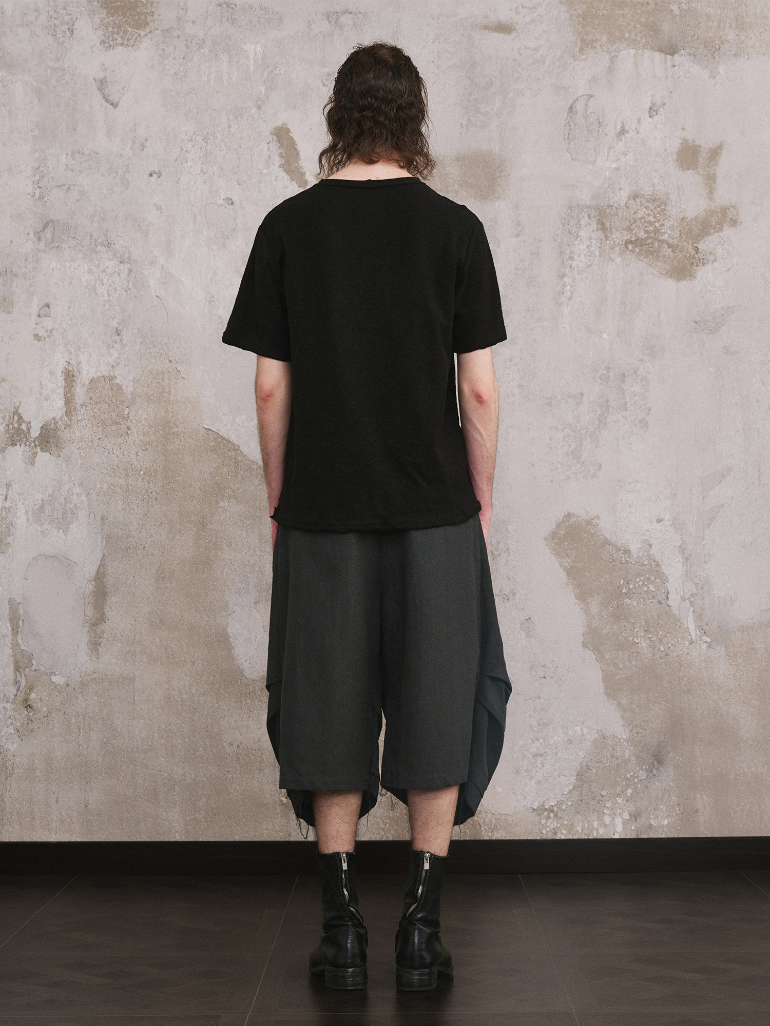 ILNya Nieternite Nifutur Pleated Raw Edge Curved Shorts-Shorts-S (0) / 28"-Free Shipping Leatheretro