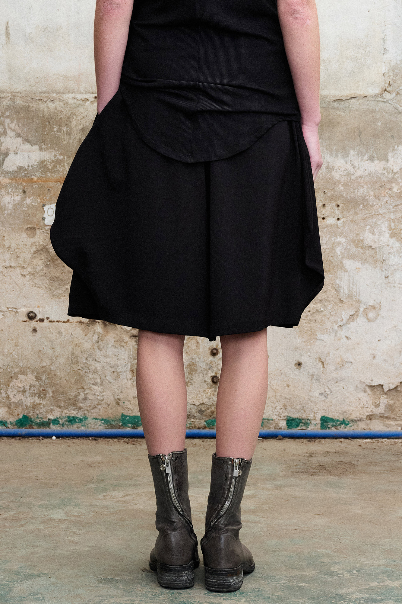 ILNya Nieternite Nifutur Draped Balloon Pleat Shorts-Shorts-S (1)-Free Shipping Leatheretro