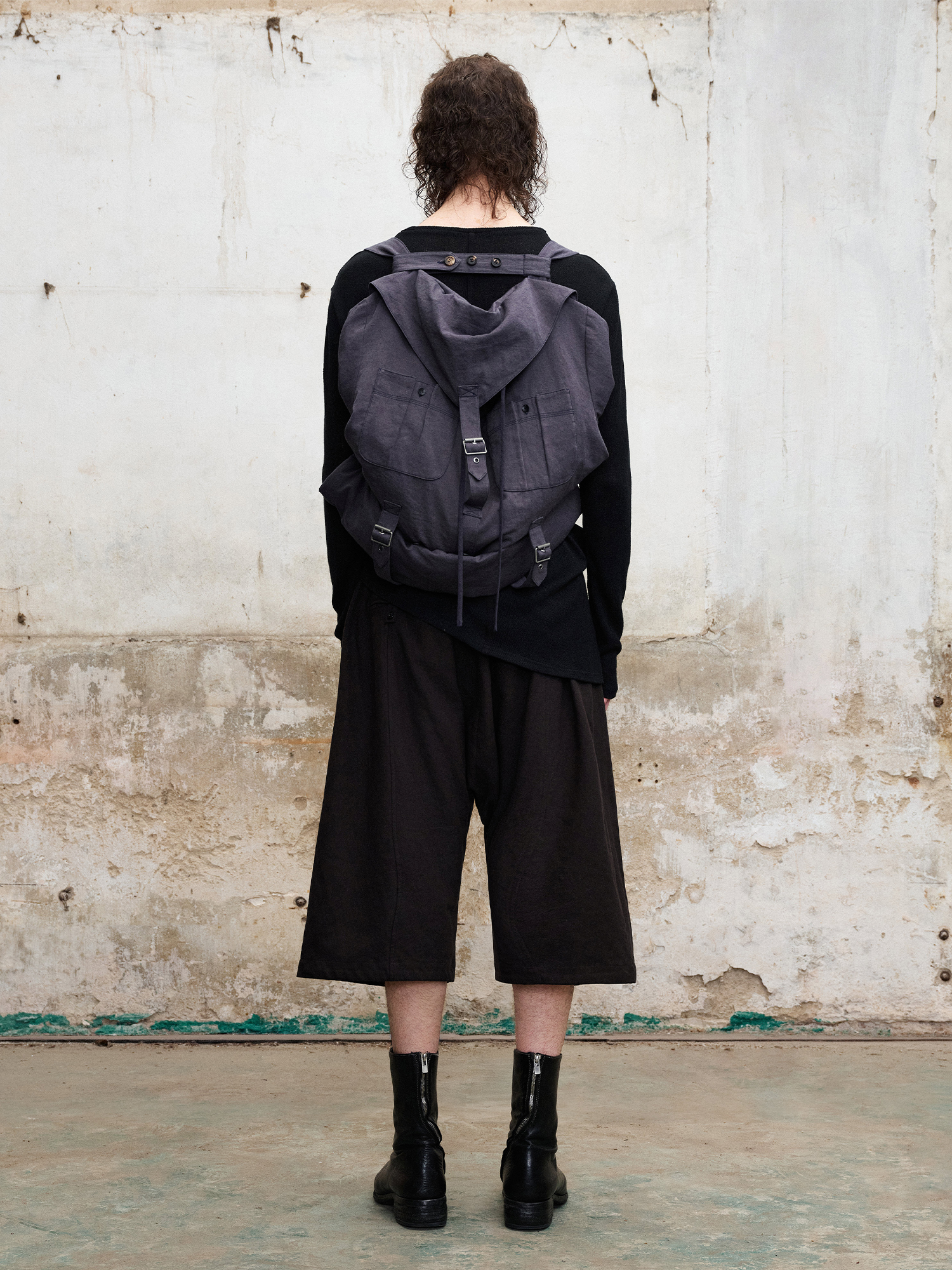 ILNya Nieternite Nifutur Pleated Drop-Crotch Button-Fly Cropped Pants Black-Shorts-S (0)-Free Shipping Leatheretro