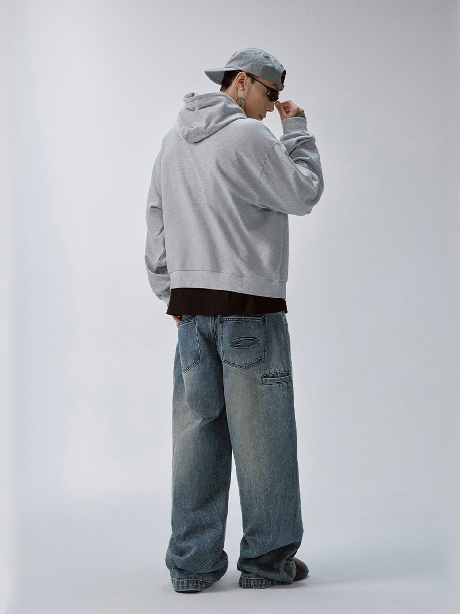 F2CE Crest Emblem Patch Zip-Up Hoodie-Sweatshirt-S-Free Shipping Leatheretro