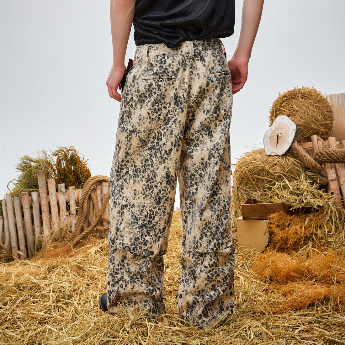 OIPWORD Retro Leopard Detachable Panel Cargo Jeans-Jeans-S-Free Shipping Leatheretro