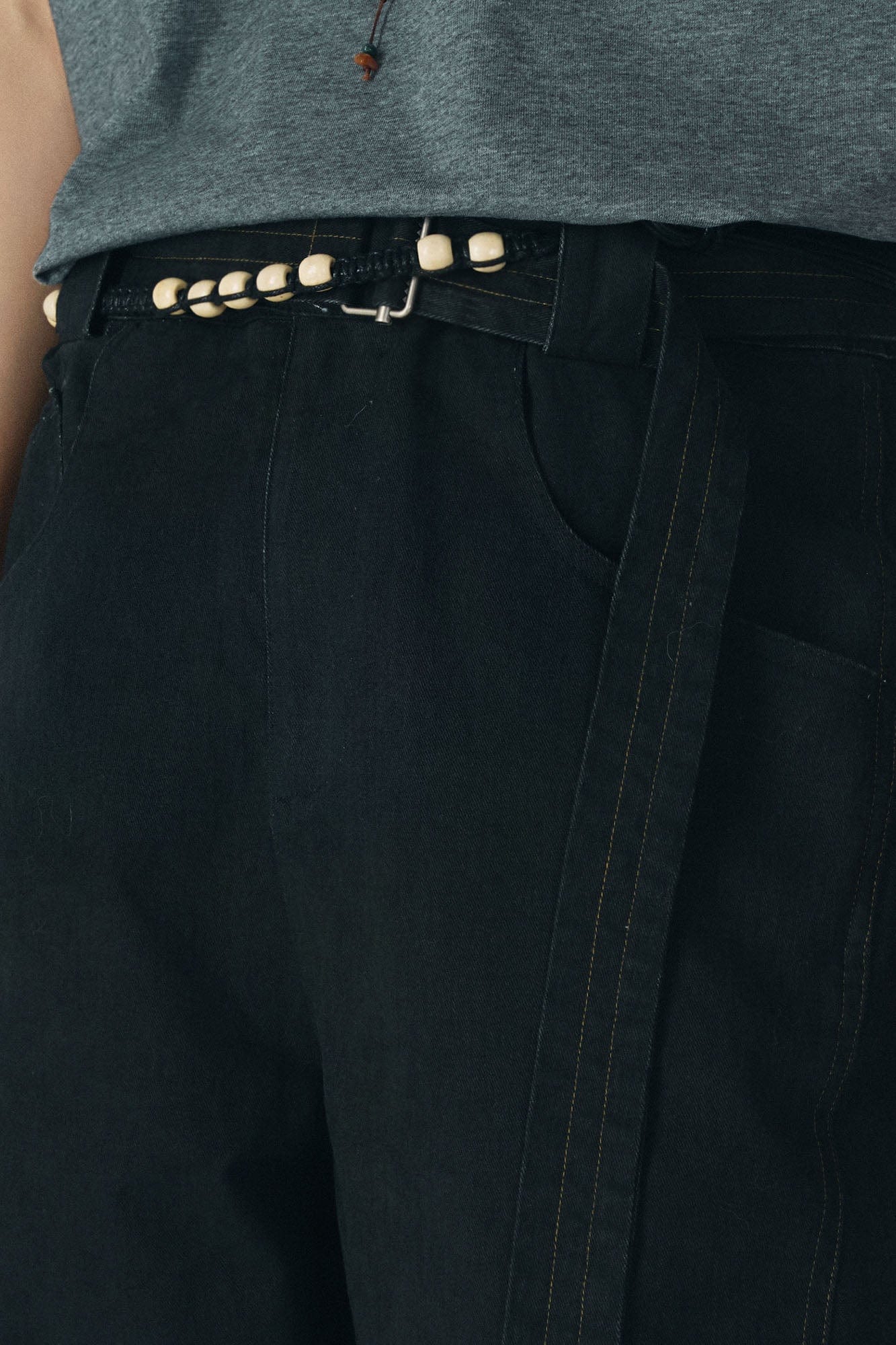 GONGHE REPUB Arc Spliced Strap Belt Pants-Pants-XS-White-Free Shipping Leatheretro