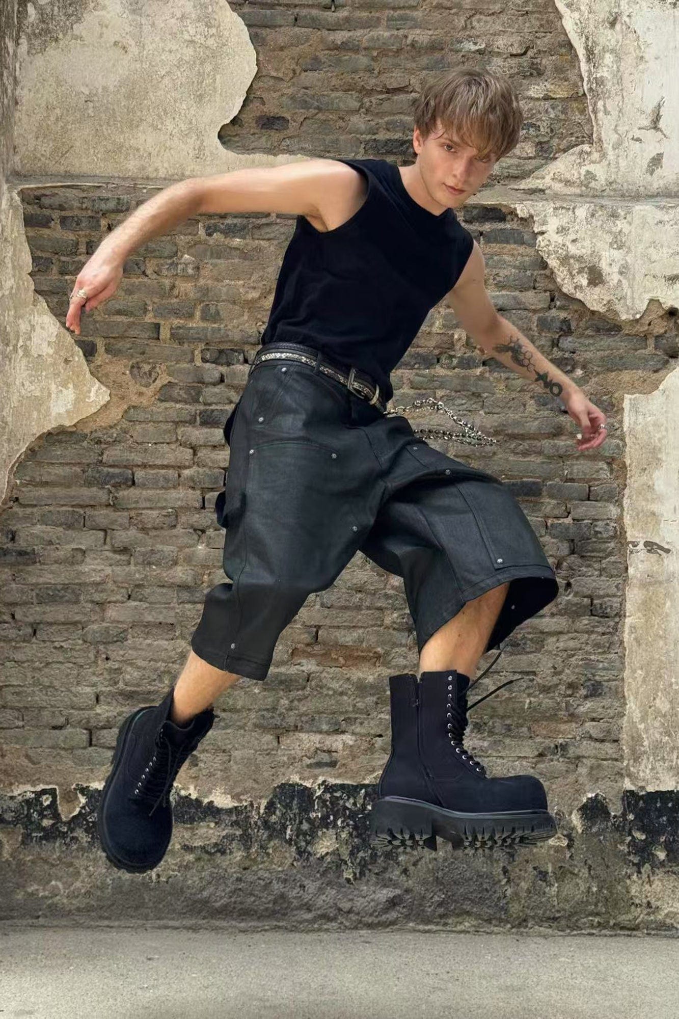 LUUUCAM Waxed Rivet Double-Knee Capri Shorts-Shorts-S-Free Shipping Leatheretro