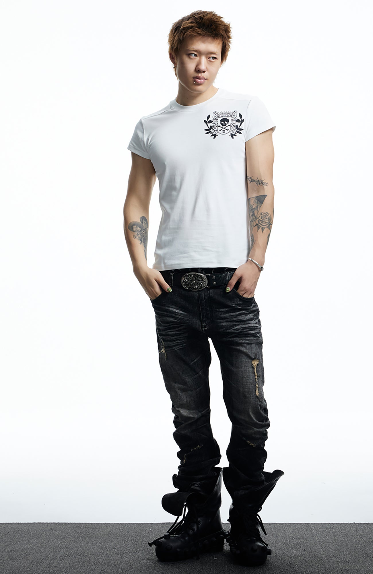 DND4DES Gothic Skull Crest T-Shirt-T Shirt-S (Preorder)-Black-Free Shipping Leatheretro