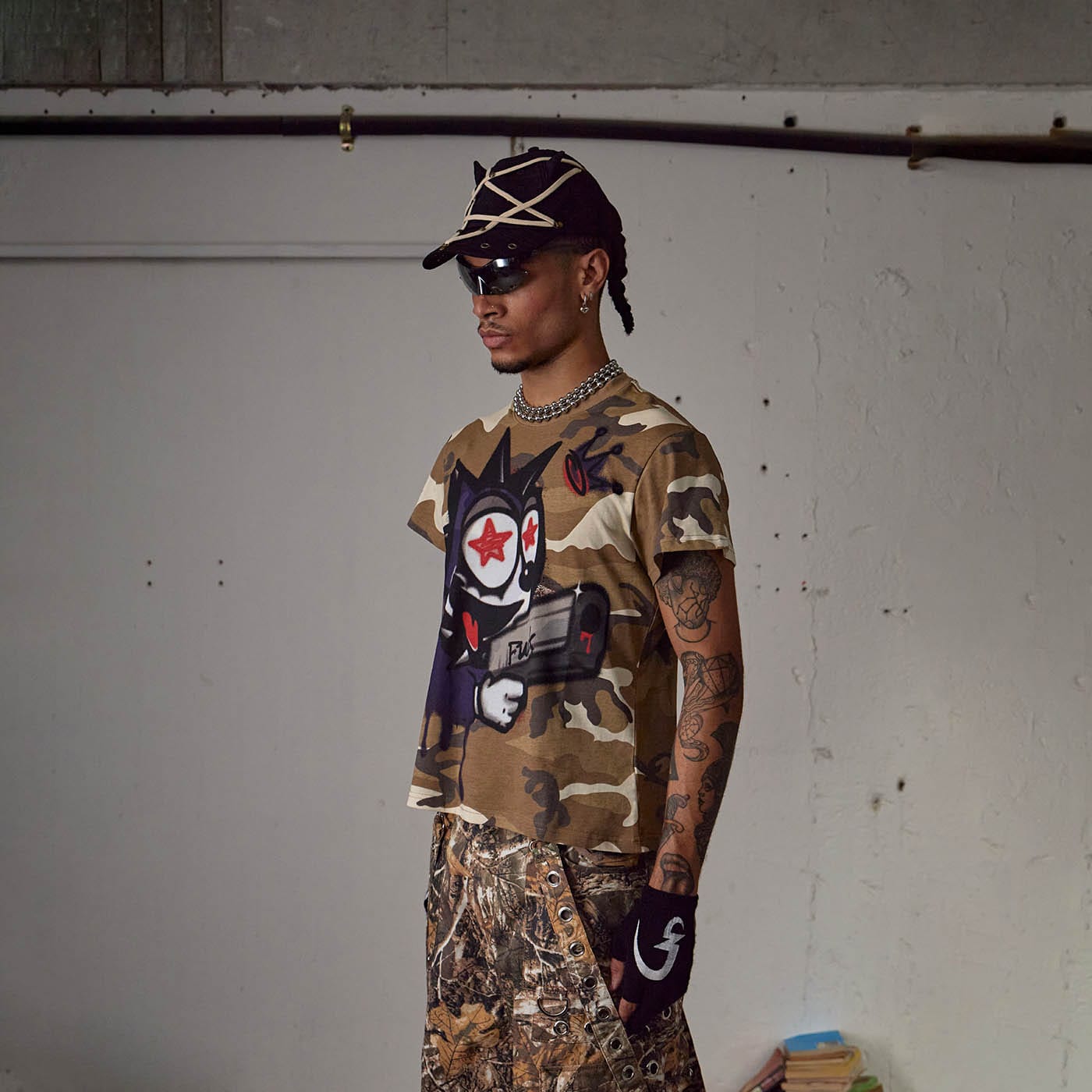 DND4DES Felix Camo Graffiti T-Shirt-T Shirt-S-Free Shipping Leatheretro