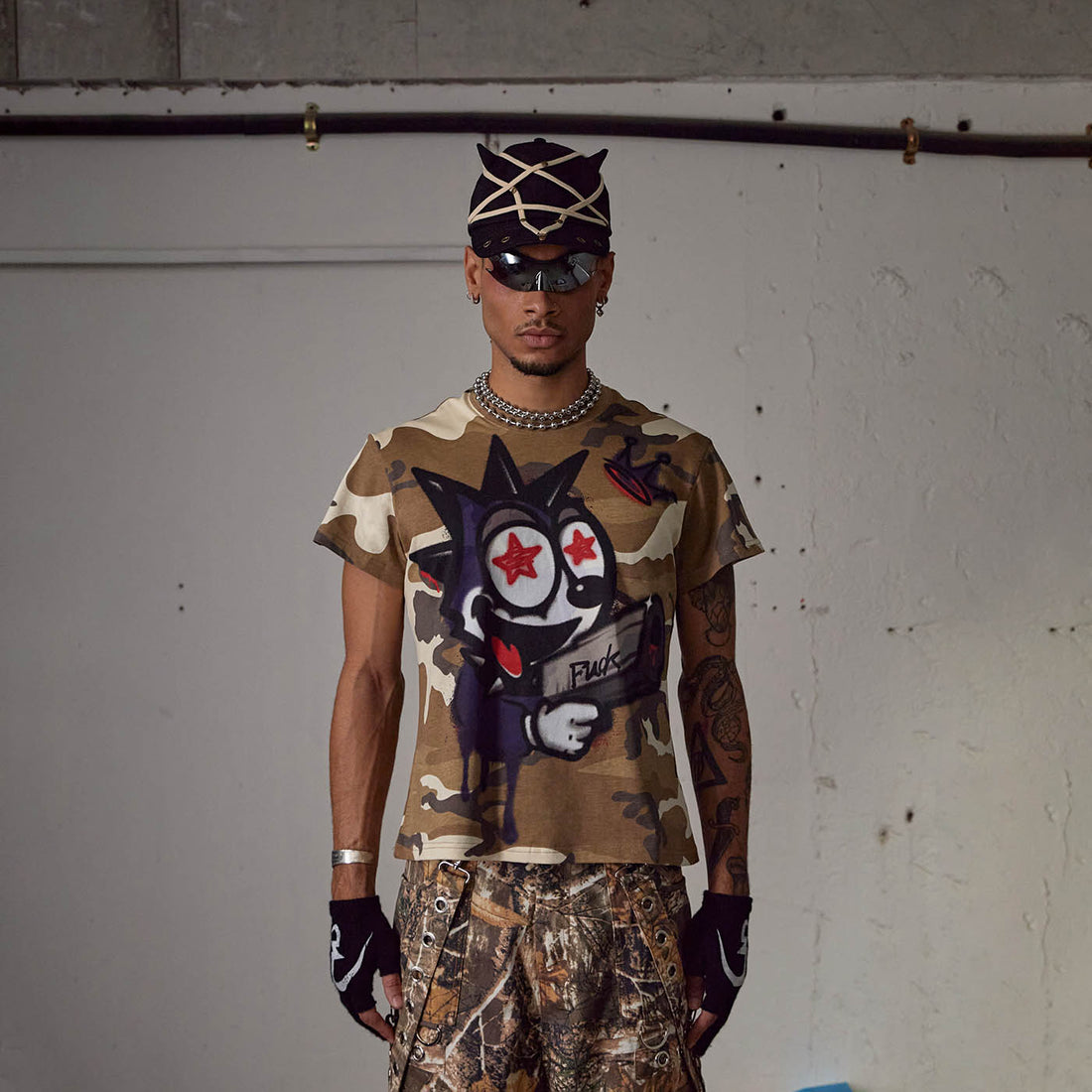 DND4DES Felix Camo Graffiti T-Shirt-T Shirt-S-Free Shipping Leatheretro