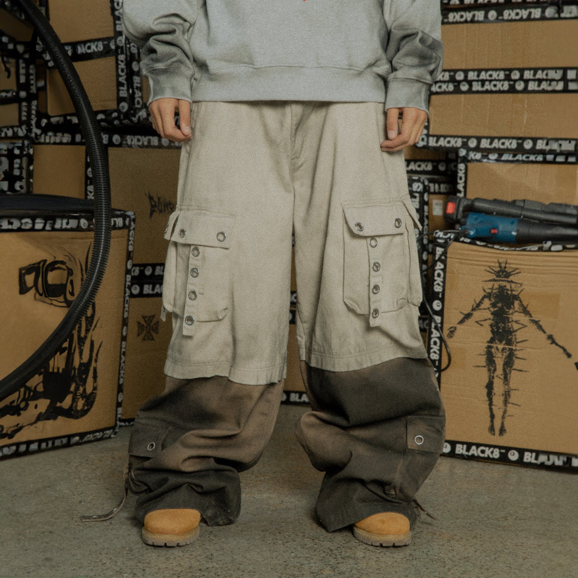 BLACK8MOB Distressed Paneled Multi-Pocket Cargo-Pants-S-Free Shipping Leatheretro