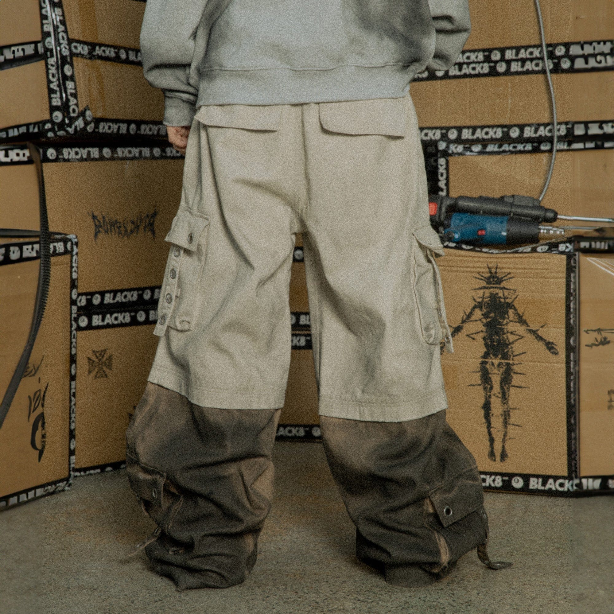 BLACK8MOB Distressed Paneled Multi-Pocket Cargo-Pants-S-Free Shipping Leatheretro