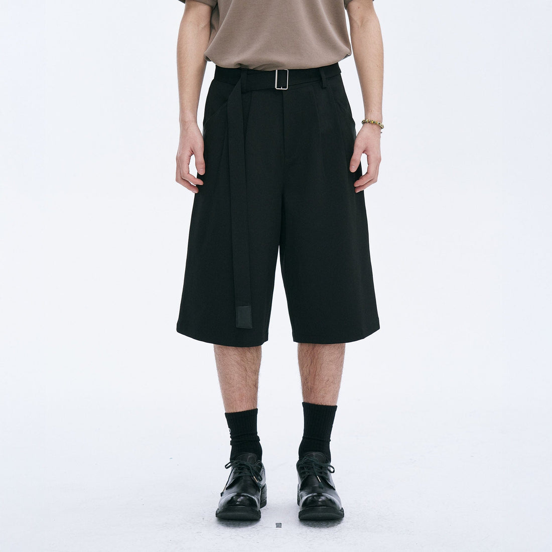 CATSSTAC Pleated Belted Wide-Leg Shorts-Shorts-M-Gray-Free Shipping Leatheretro