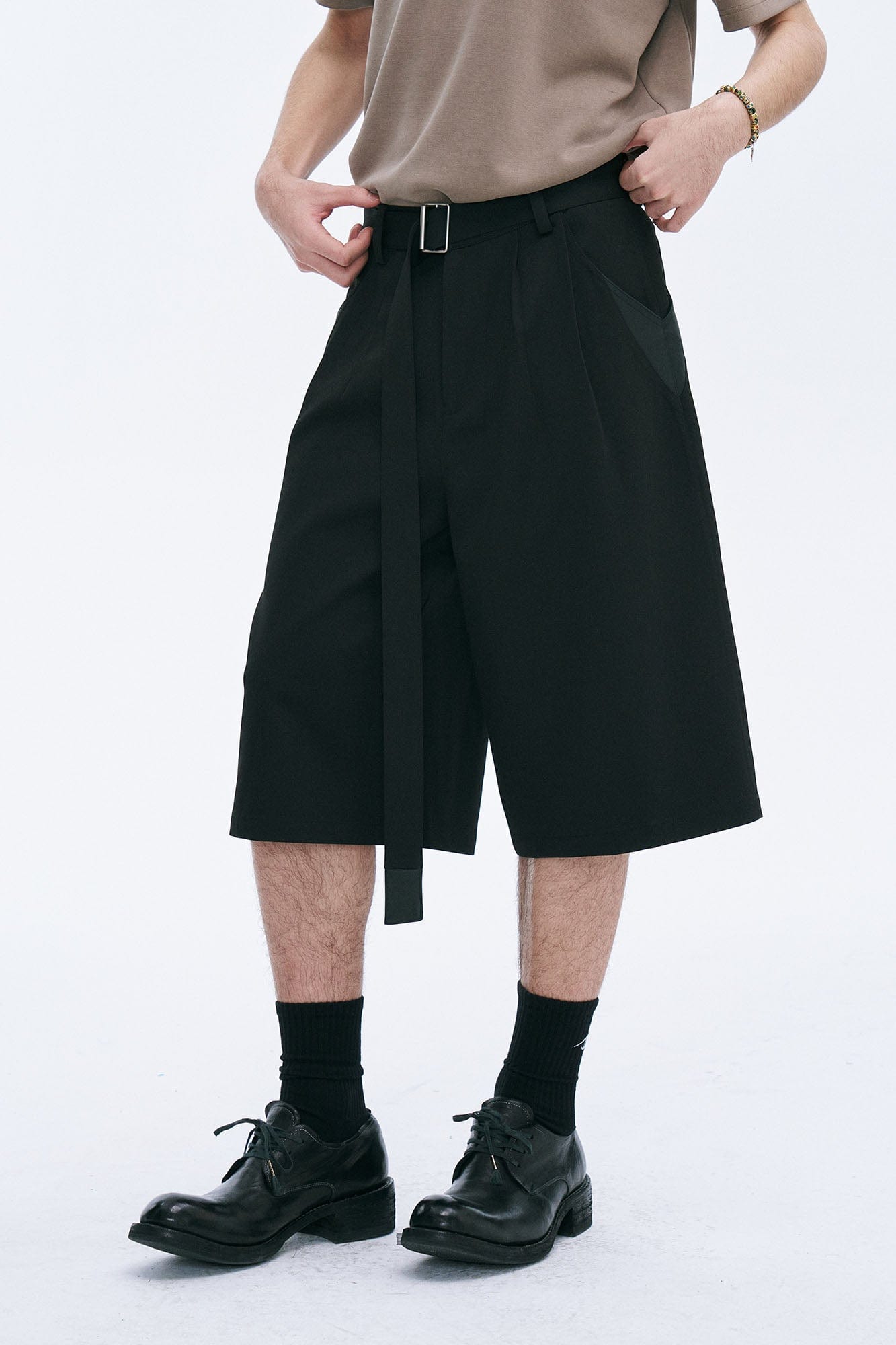 CATSSTAC Pleated Belted Wide-Leg Shorts-Shorts-M-Gray-Free Shipping Leatheretro