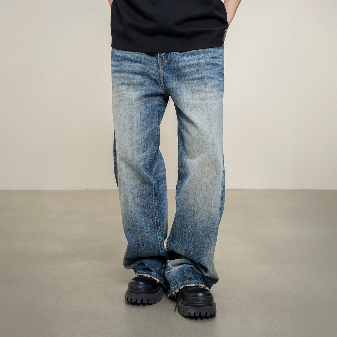 MAKEMORE Retro Washed Frayed Edge Jeans-Jeans-S-Free Shipping Leatheretro