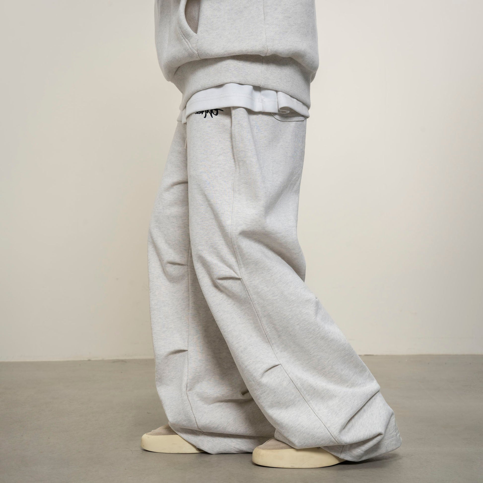 MAKEMORE Double Pleated Drawstring Sweatpants-Pants-S-Black-Free Shipping Leatheretro