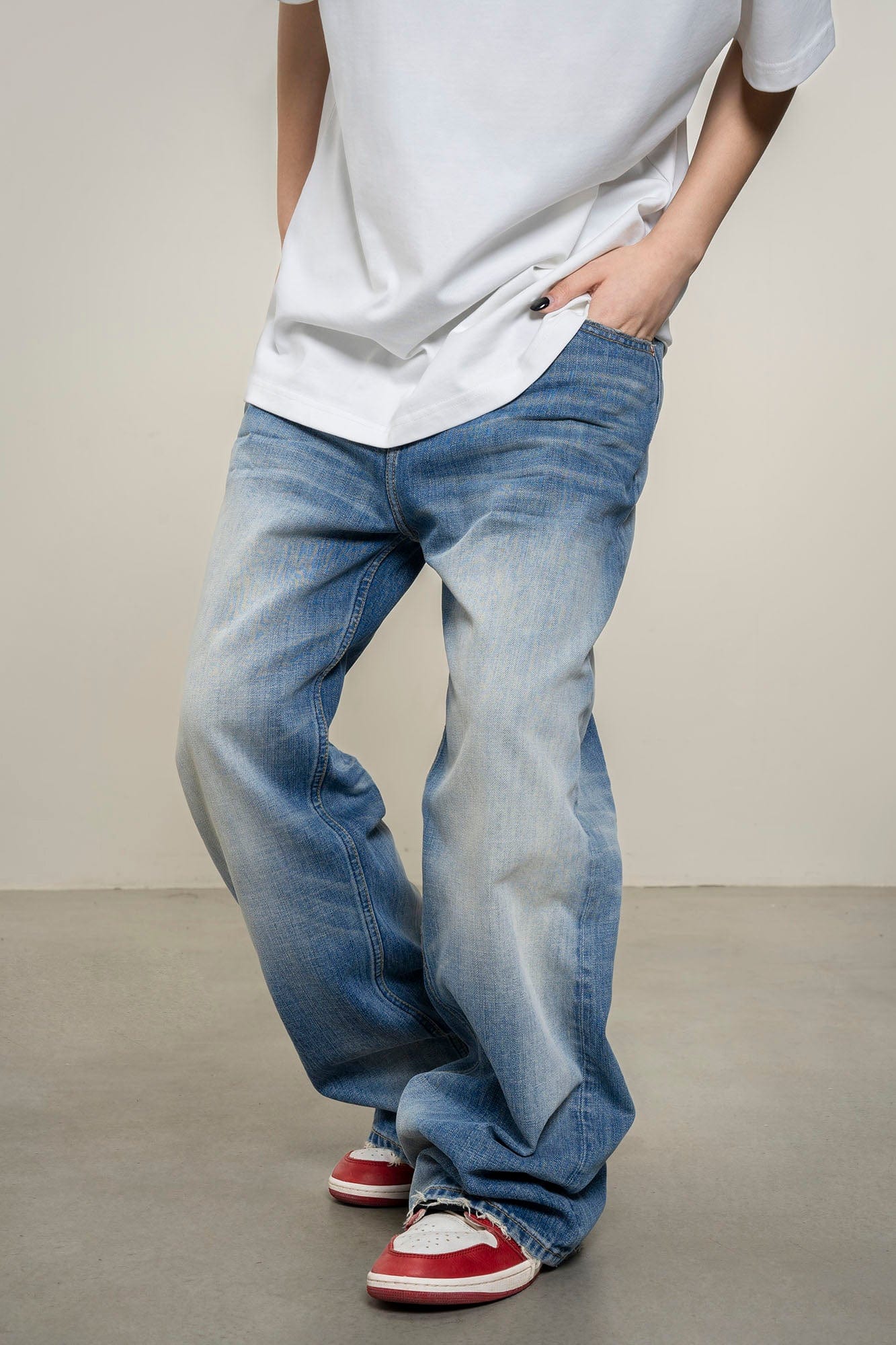 MAKEMORE Distress Faded Raw Hem Jeans-Jeans-S-Free Shipping Leatheretro