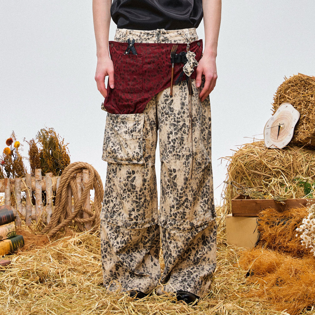 OIPWORD Retro Leopard Detachable Panel Cargo Jeans-Jeans-S-Free Shipping Leatheretro