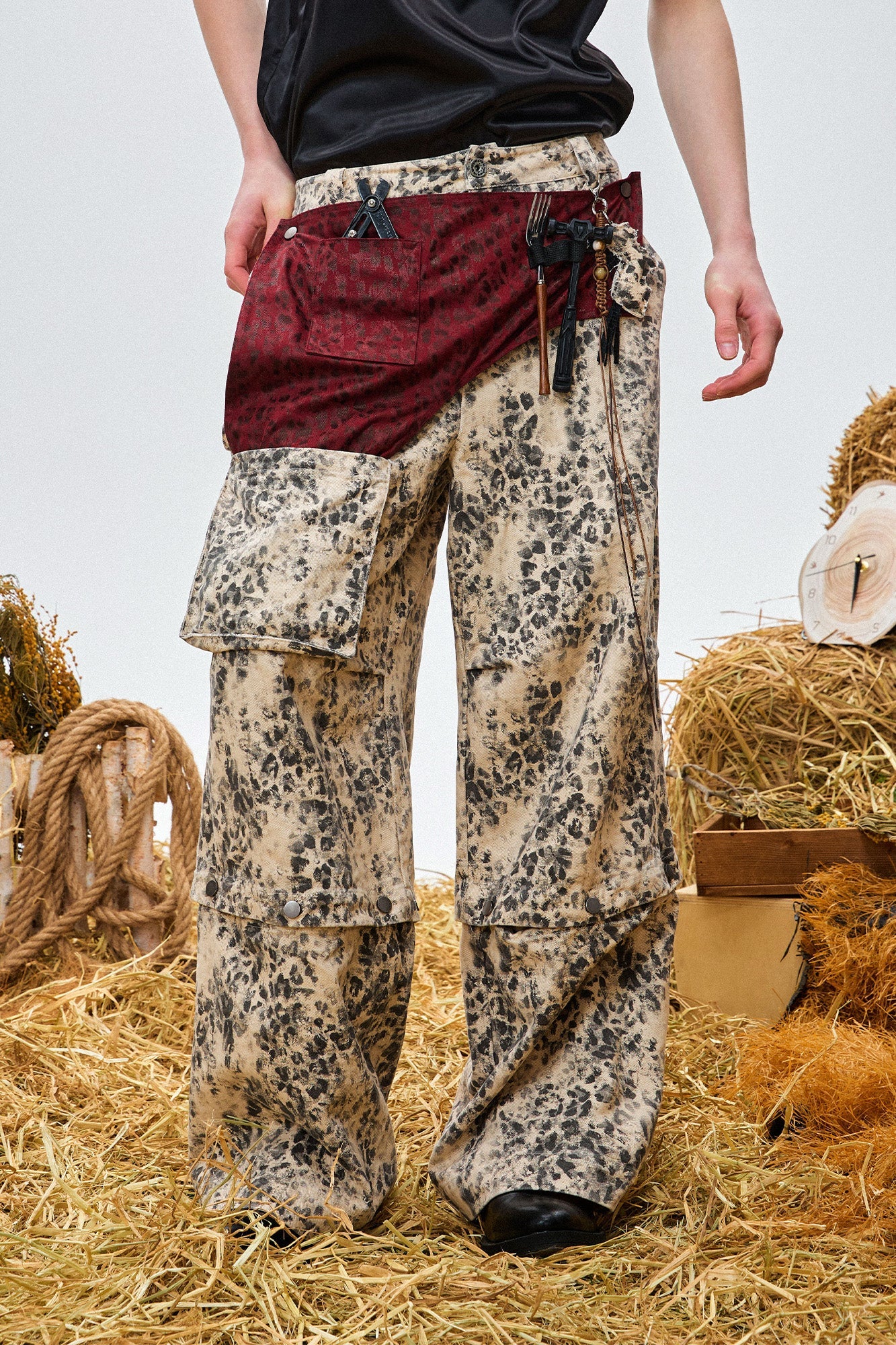 OIPWORD Retro Leopard Detachable Panel Cargo Jeans-Jeans-S-Free Shipping Leatheretro