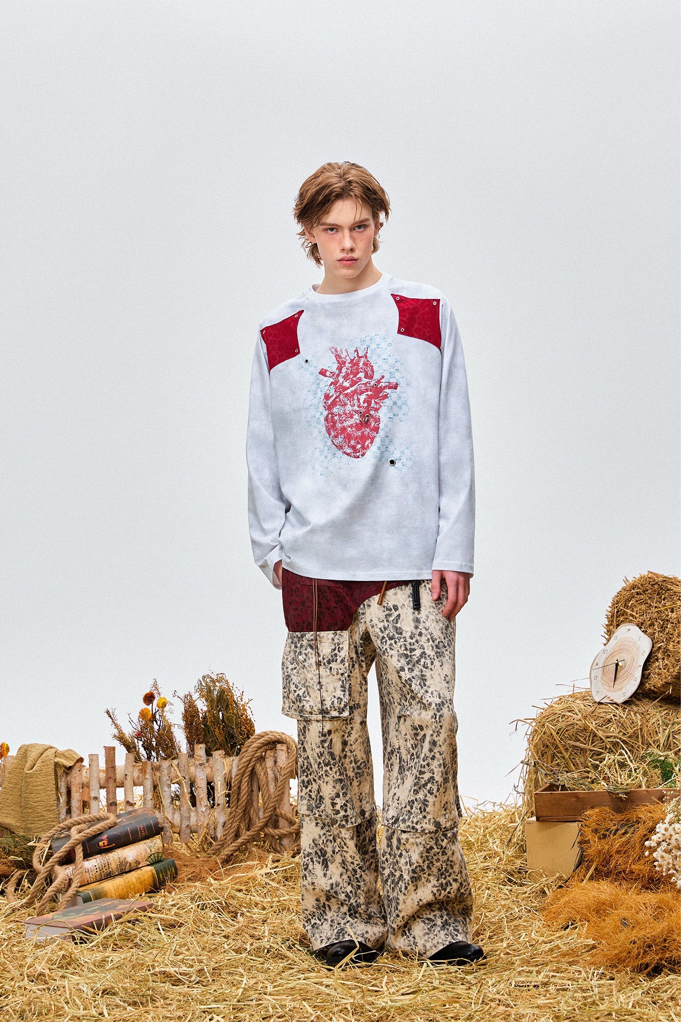 OIPWORD Heart Graphic Appliqu¨¦ Long-Sleeve Tee-L/S Tee-S-Free Shipping Leatheretro