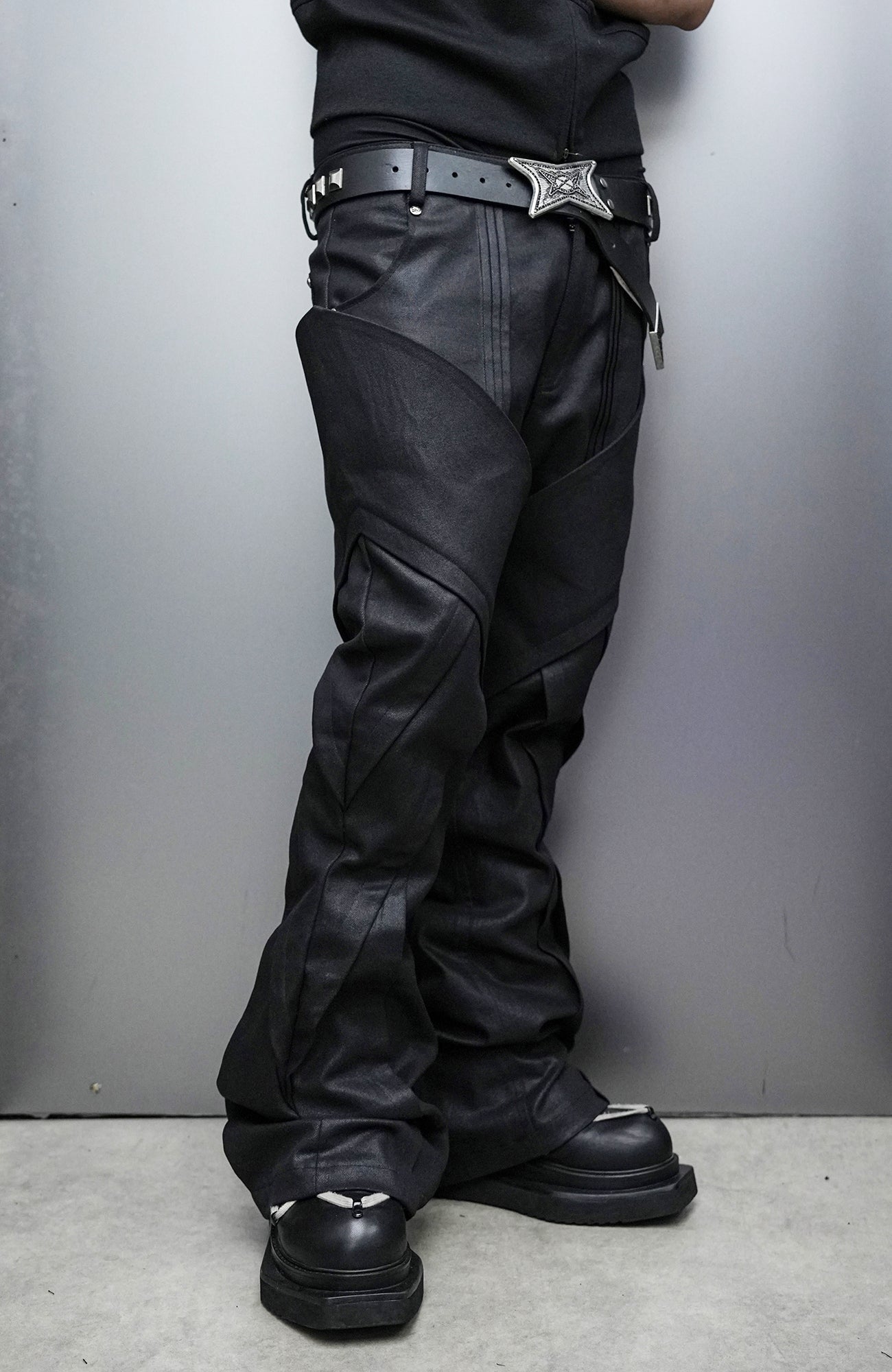 SSIN7 Wing Pocket Waxed Flared Jeans-Jeans-S / 31"-Free Shipping Leatheretro