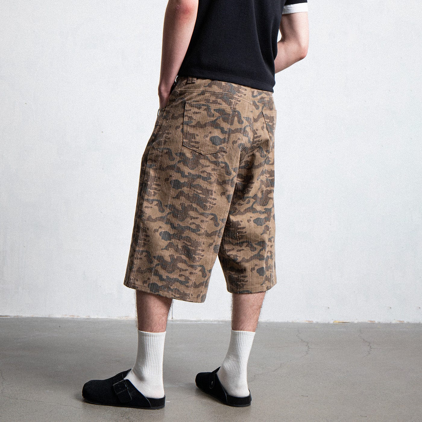 LEONSENSE Deconstructed Camo Cargo Shorts-Shorts-S-Free Shipping Leatheretro