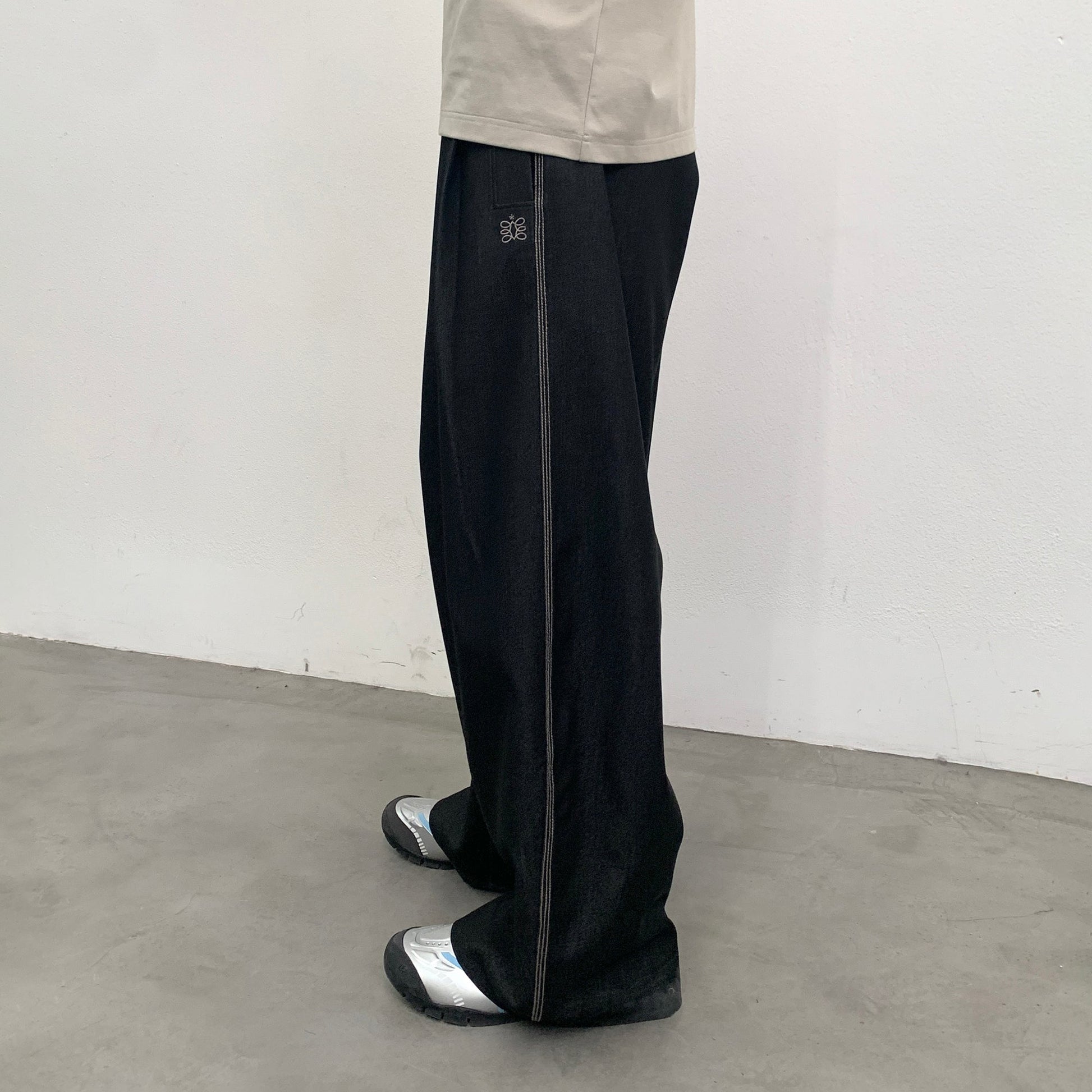 ROARINGWILD A ARCH Embroidered LOGO Draped Oversized Pants-Pants-XS-Black-Free Shipping Leatheretro