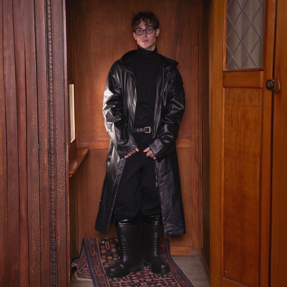 KADAKADA Side-Zipper Rivet Wrinkled Trench Coat-Jacket-M-Free Shipping Leatheretro