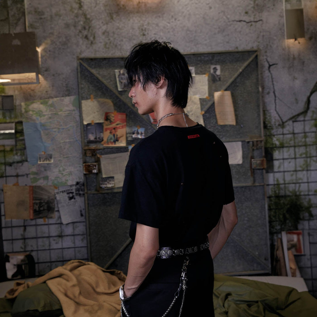 FACEONLAB Girl's Tears Rhinestone T-shirt-T Shirt-M-Free Shipping Leatheretro