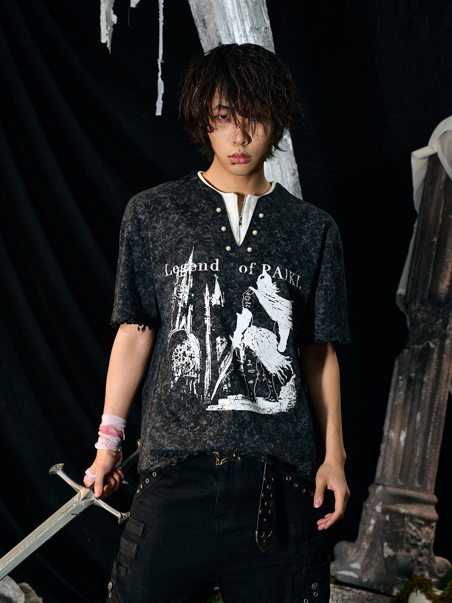 PAIKI Castle Graphic Henley Layered Tee-T Shirt-S-Black-Free Shipping Leatheretro